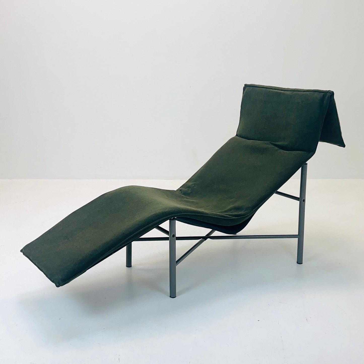 Post Modern Tord Björklund “Skye” Chaise Lounge for Ikea, Sweden, 1970s