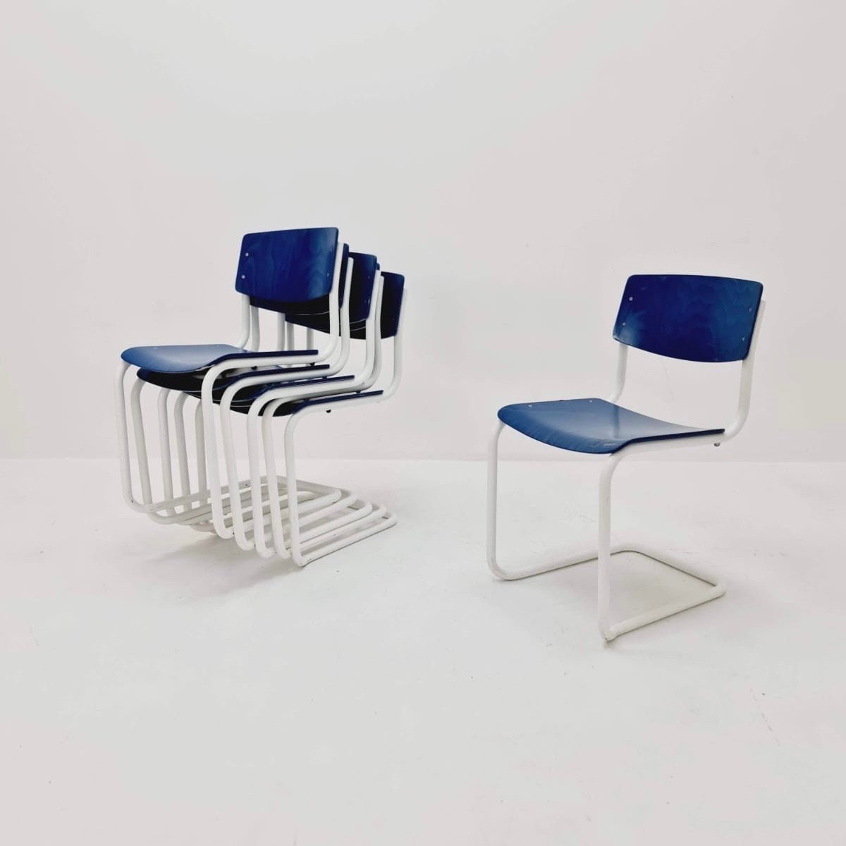 Set of 6 Mid century Bauhaus / S 43 cantilever chairs by Mart stam Thonet Orginal Germany 1970S