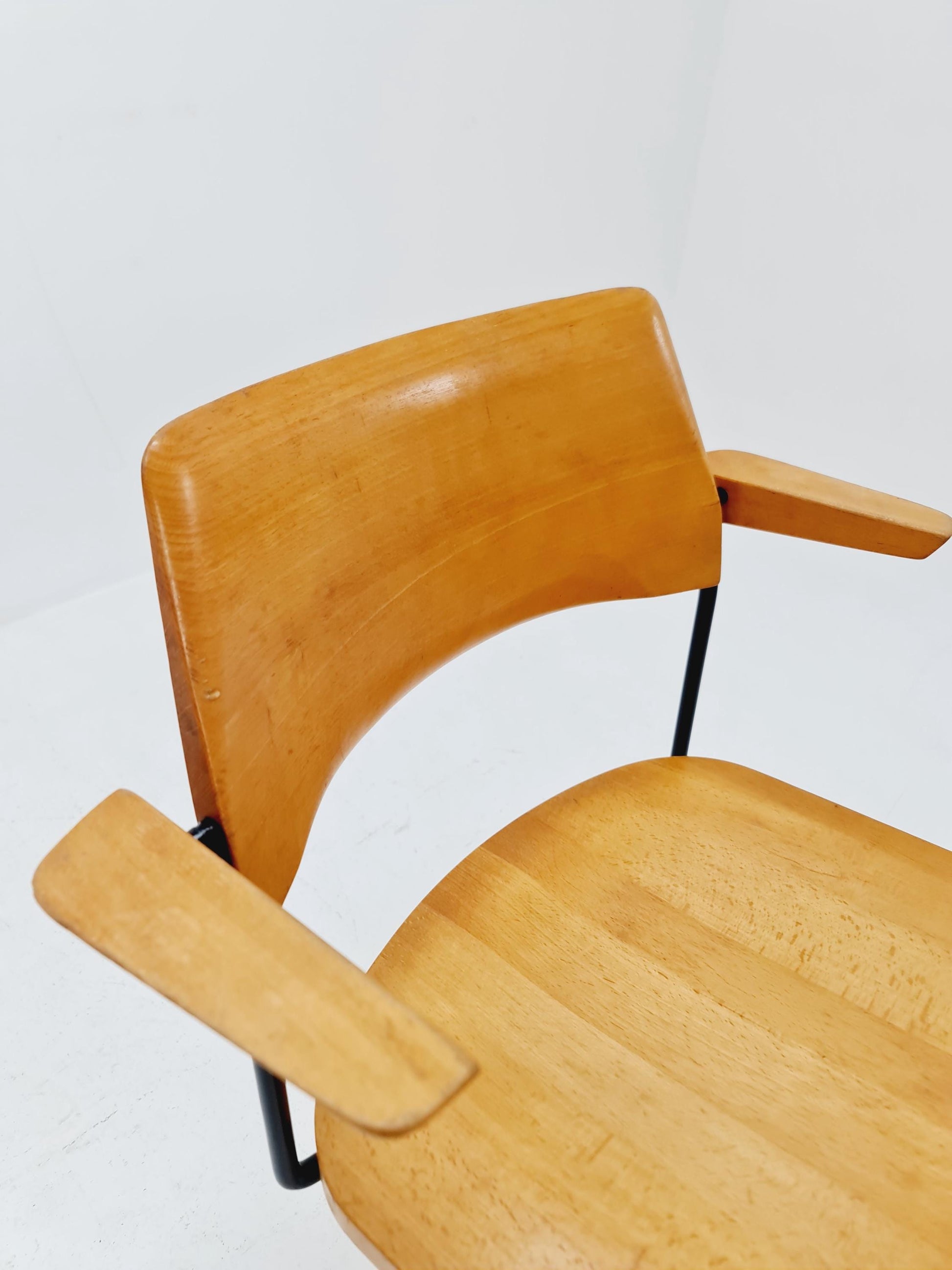 Bauhaus swivel office Armchair in solid wood By stollgiroflex 1960s
