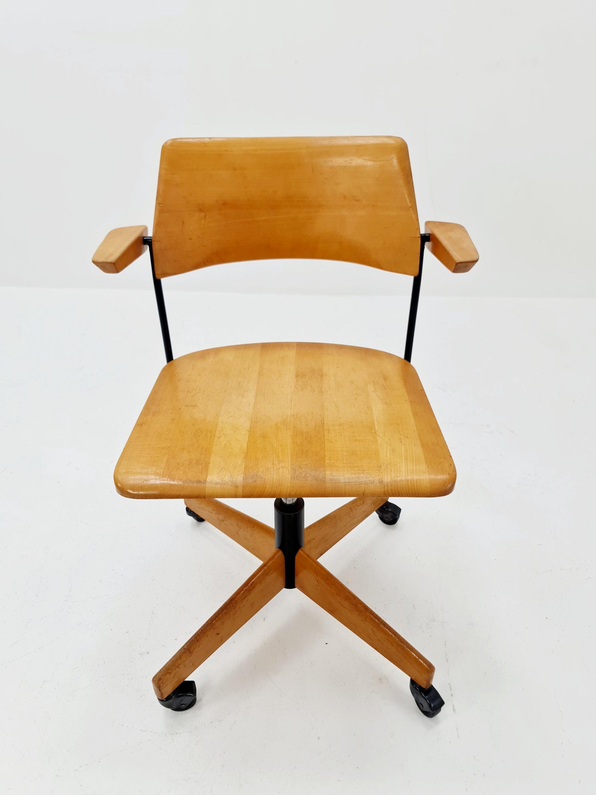 Bauhaus swivel office Armchair in solid wood By stollgiroflex 1960s