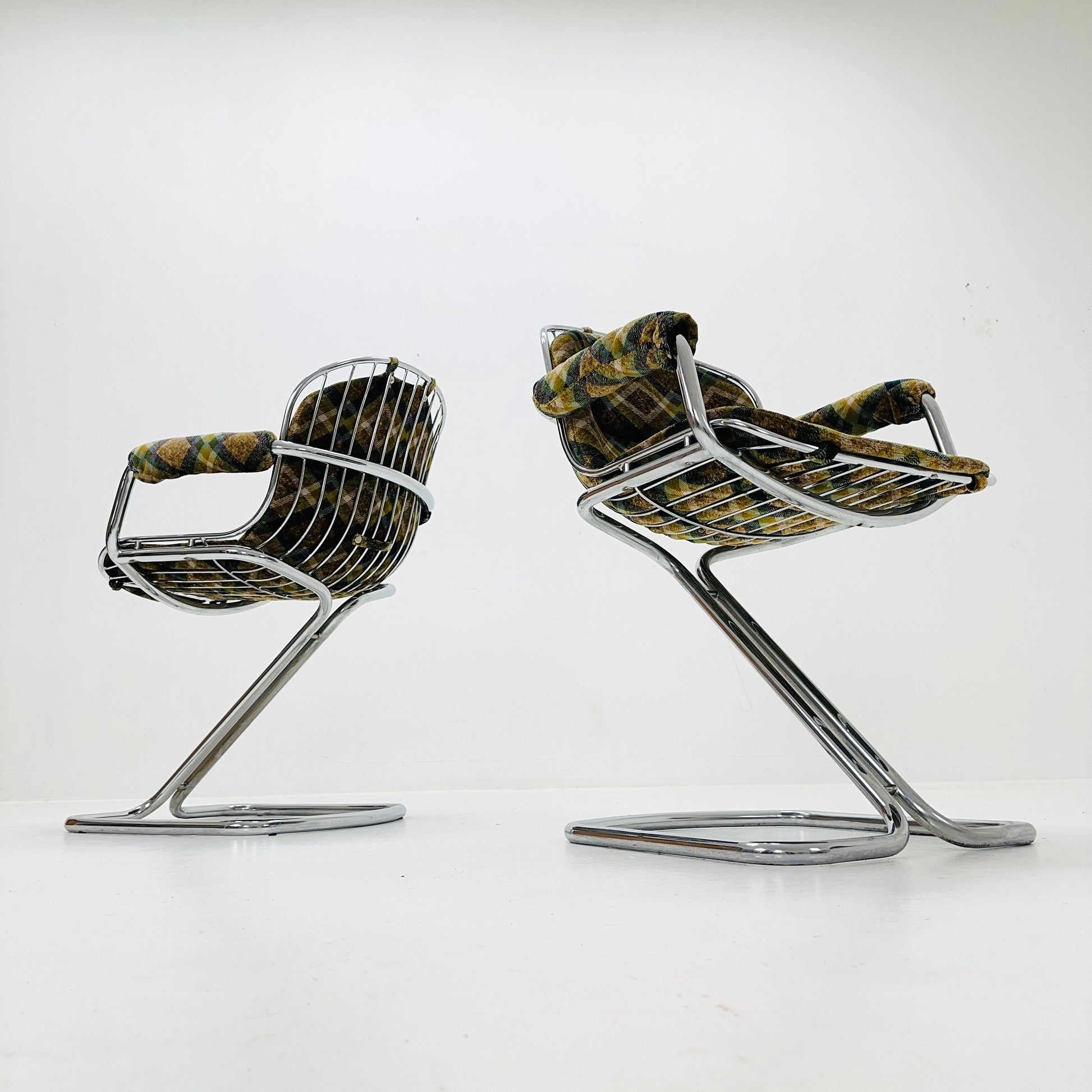 1 of 3 Gastone Rinaldi Space Age Chrome & Velvet Dining Room Chairs, 1970s