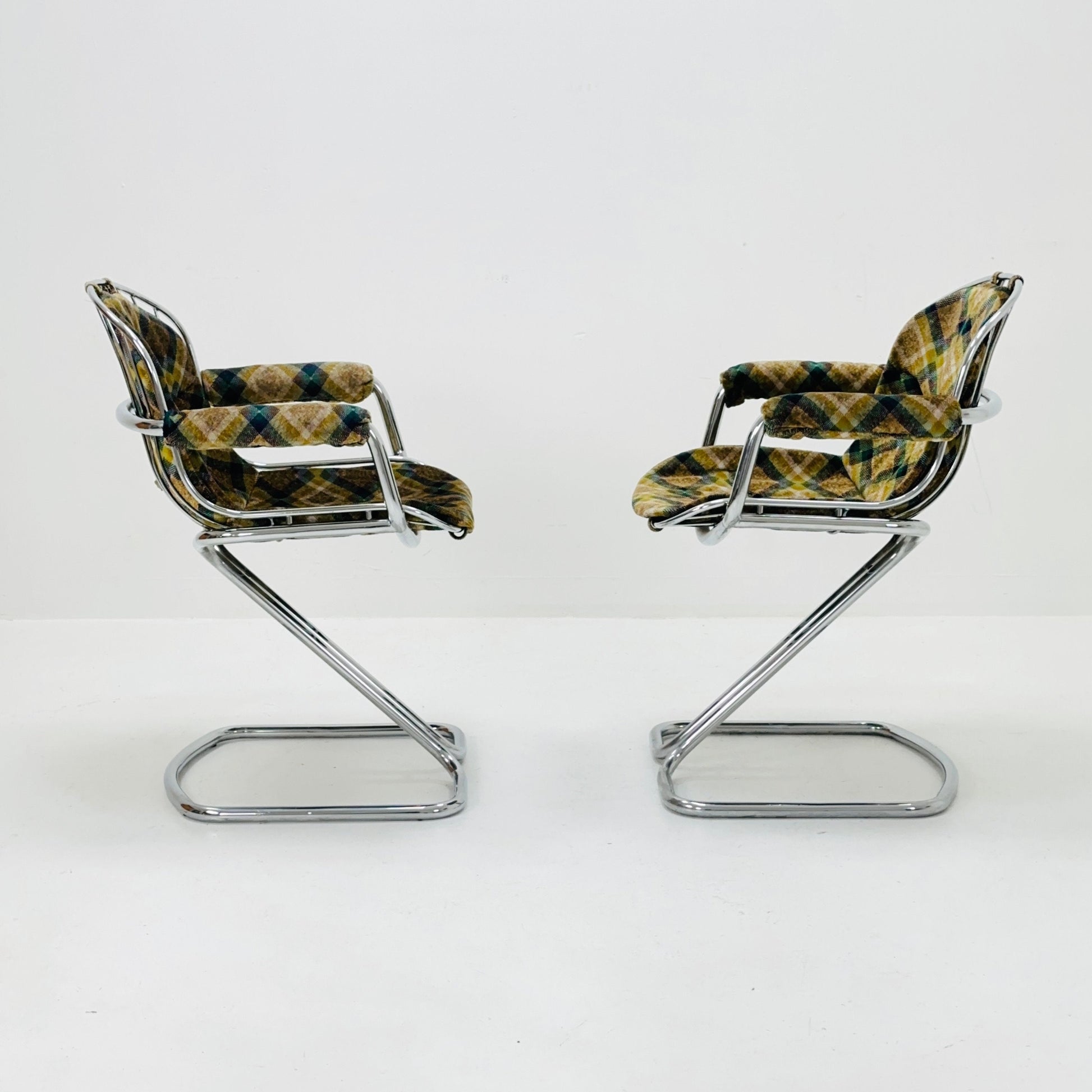 1 of 3 Gastone Rinaldi Space Age Chrome & Velvet Dining Room Chairs, 1970s