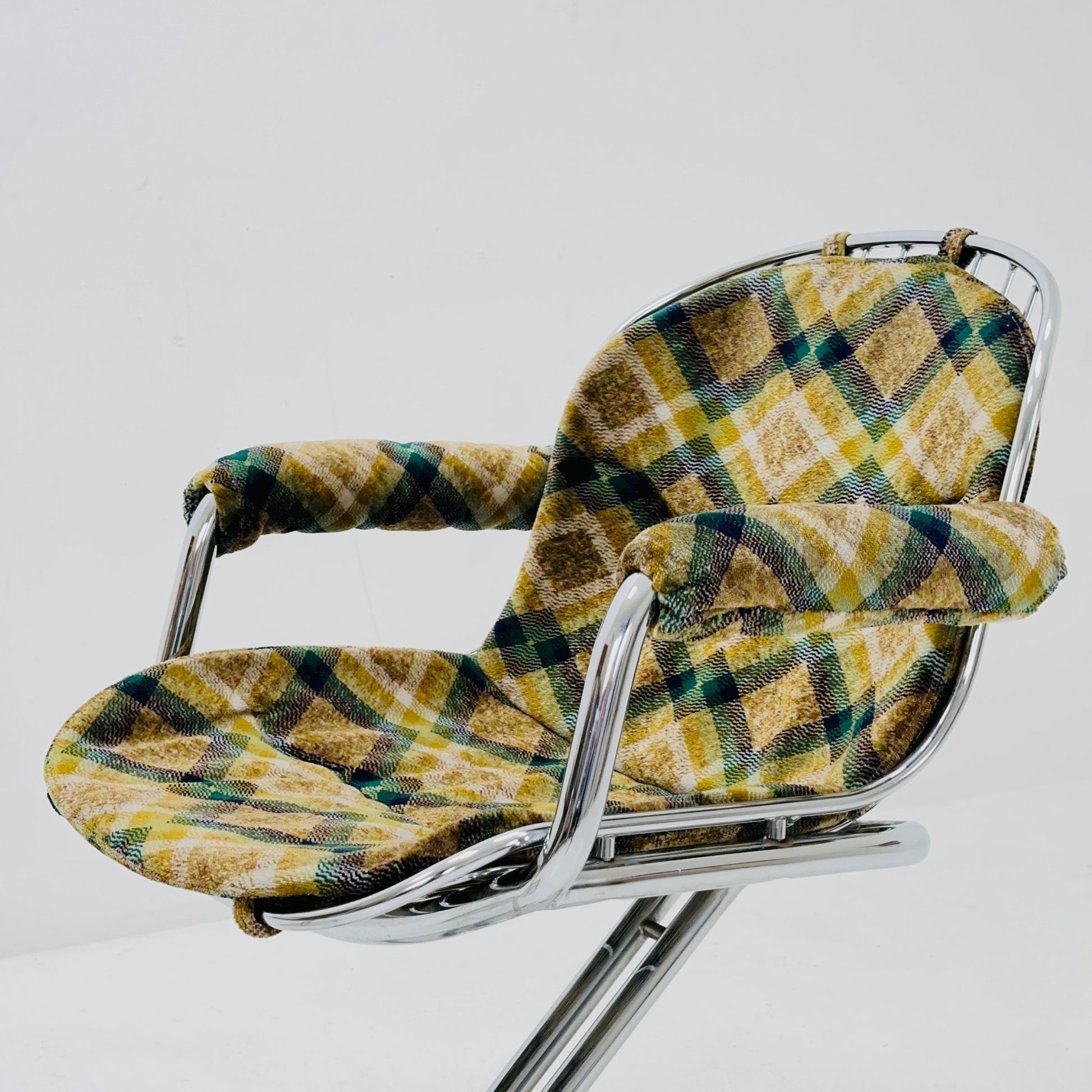 1 of 3 Gastone Rinaldi Space Age Chrome & Velvet Dining Room Chairs, 1970s