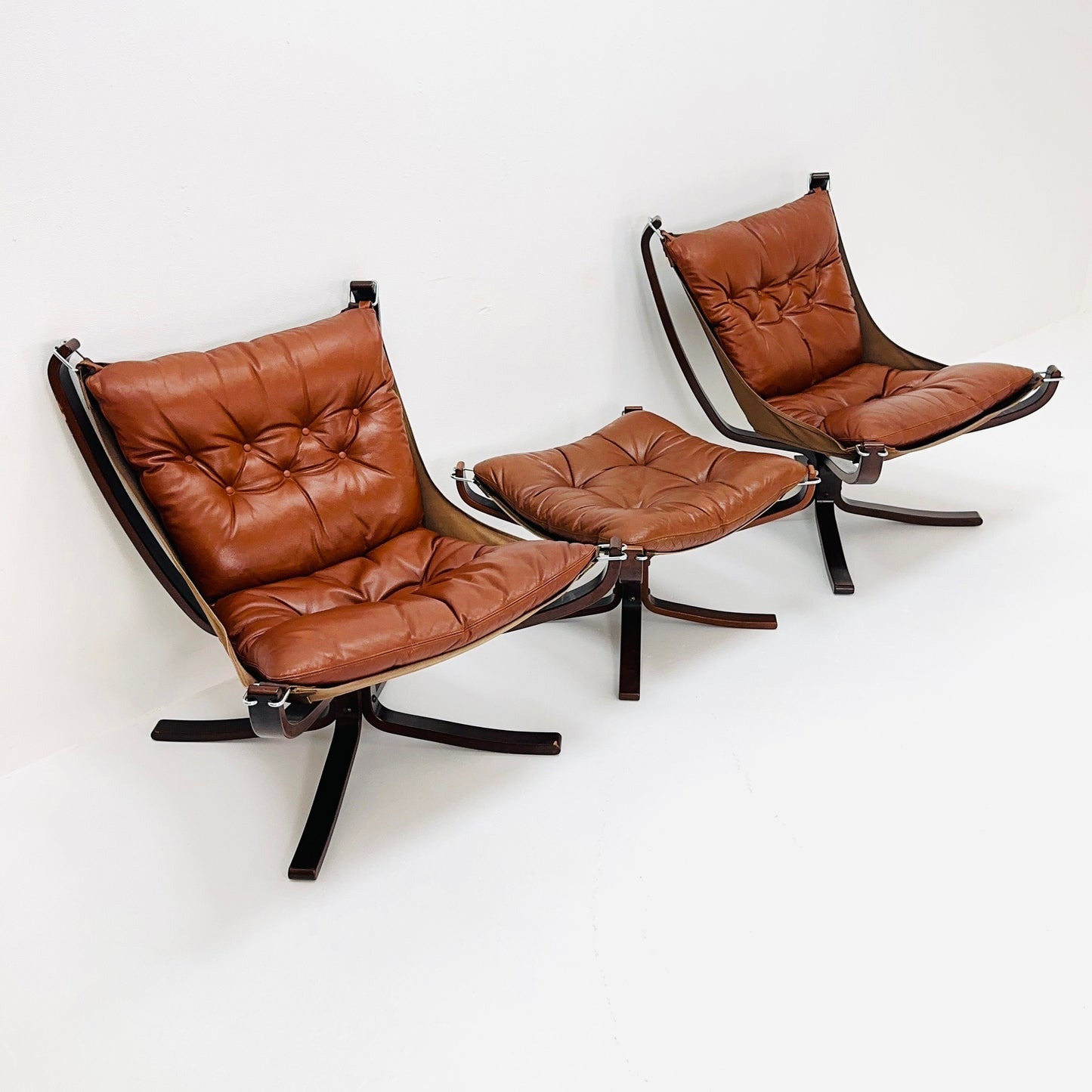 Mid century Falcon chairs and footstools by Sigurd Ressell for Vatne Møbler, 1970s, set of 3