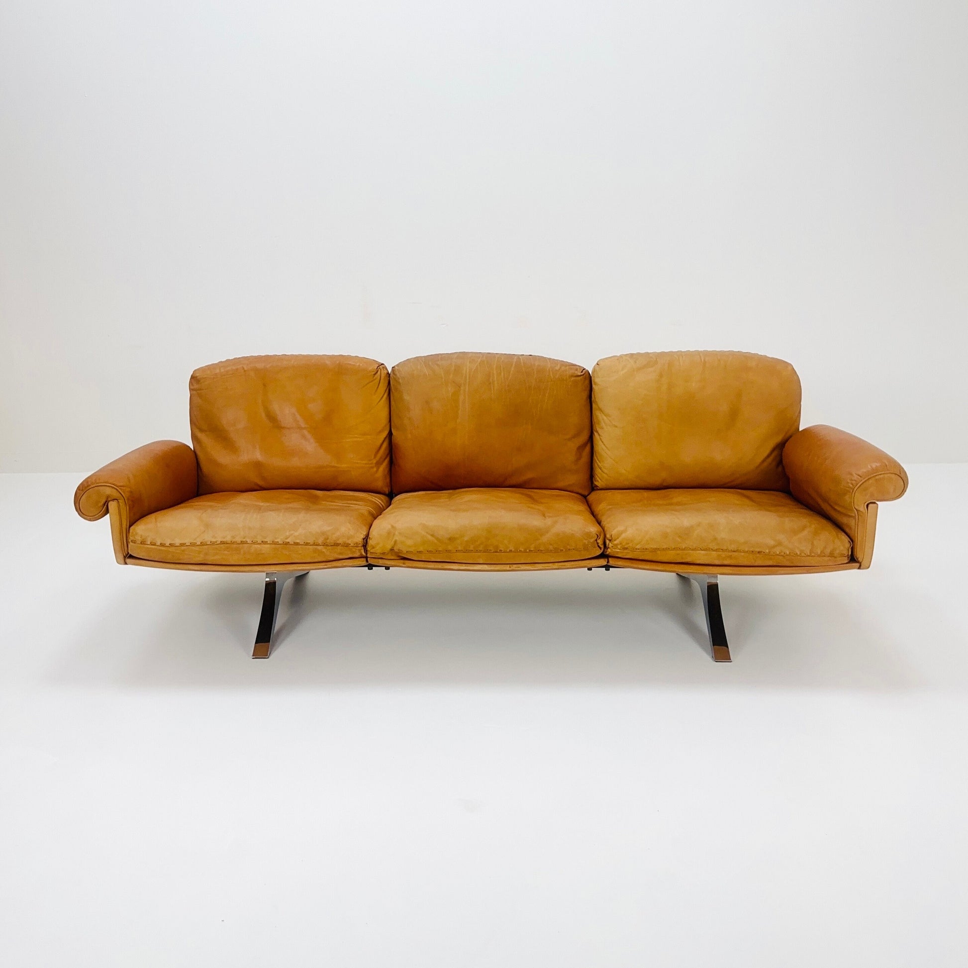 Mid Century De Sede "DS-31" 3-seater sofa in cognac leather, Switzerland 1970s