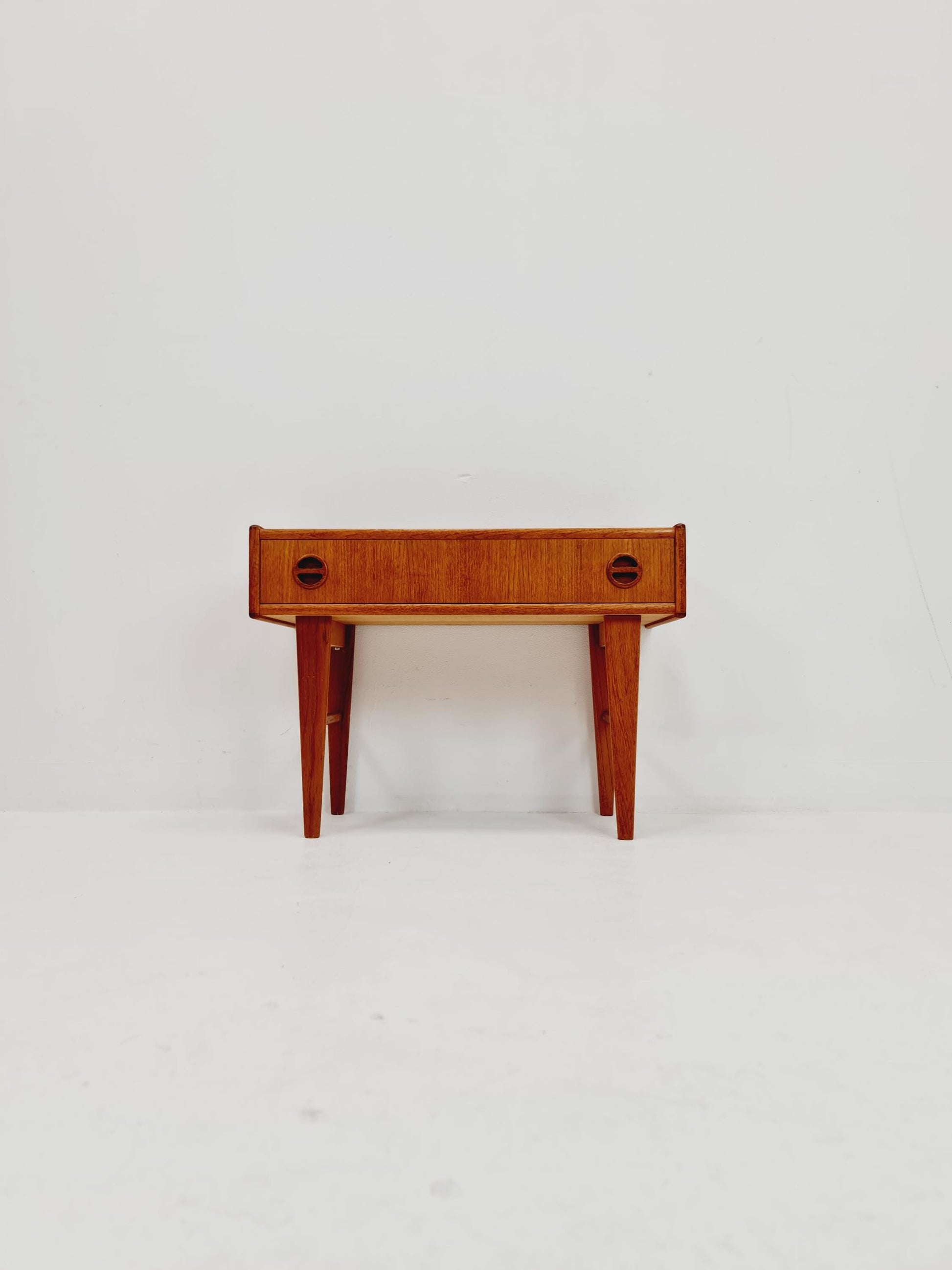Midcentury Carlström & Co Teak Vintage Side table/ Bedside table/ Night stand straight from the sixties