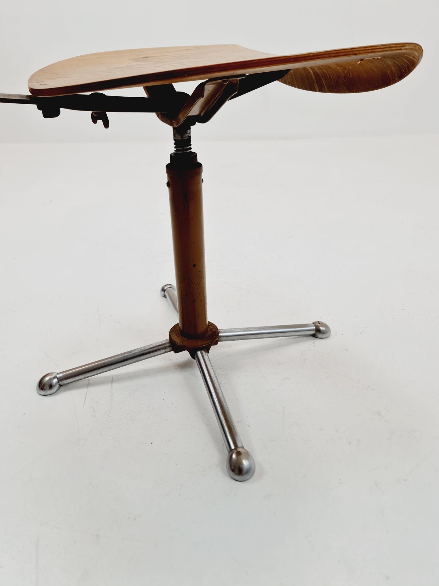 Bauhaus office chair in solid wood By Drabert 1960s
