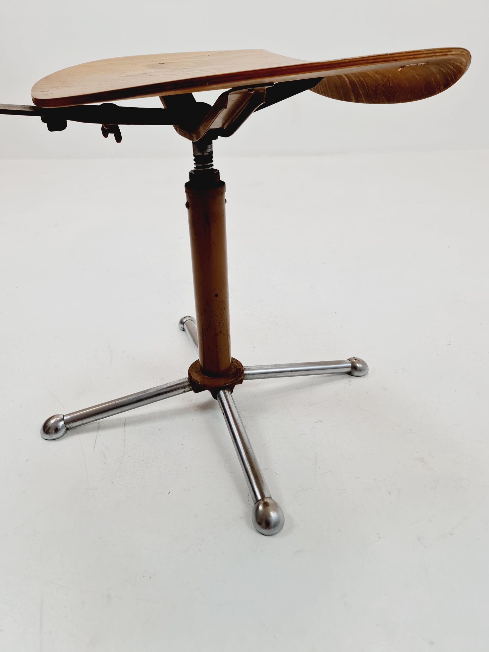 Bauhaus office chair in solid wood By Drabert 1960s