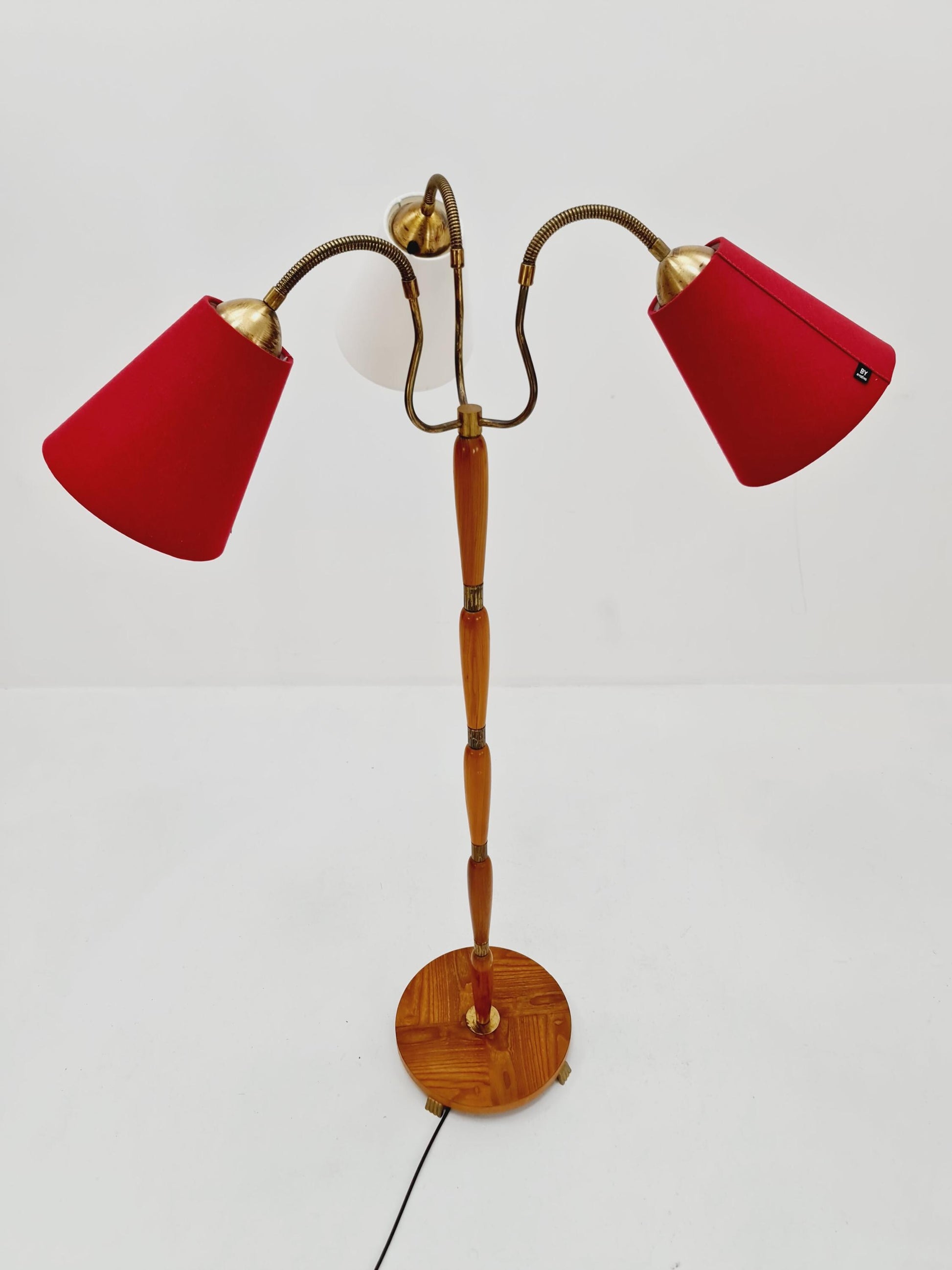swedish Modern three flex arms brass & wood floor lamp, tütenlampe, 1950s