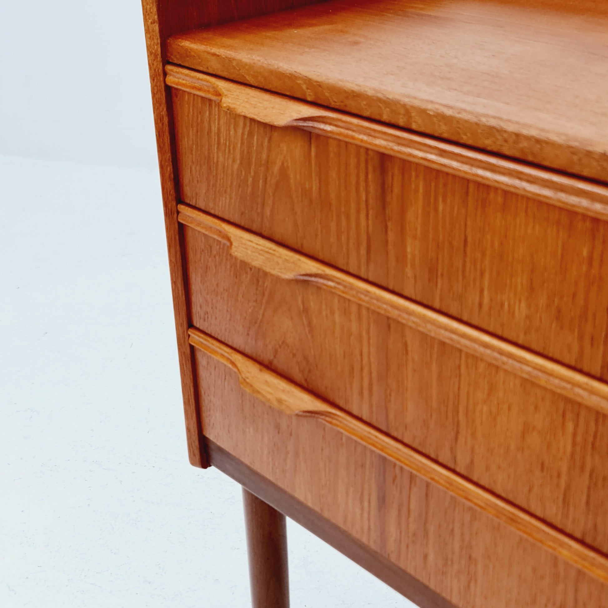 Midcentury danish design chest of drawers / drawer dresser /3 drawers cabinet, 1960s
