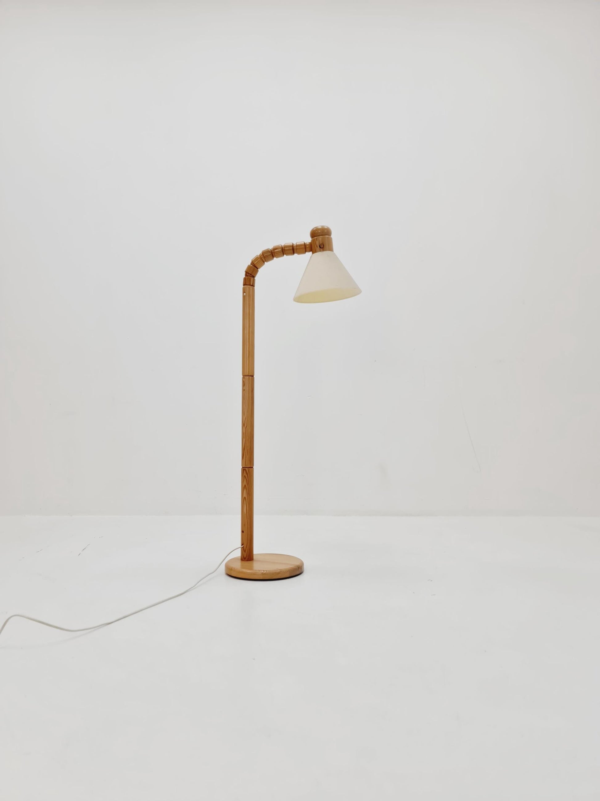 Vintage Swedish pine floor lamp by Solbackens Svarveri AB, 1970s