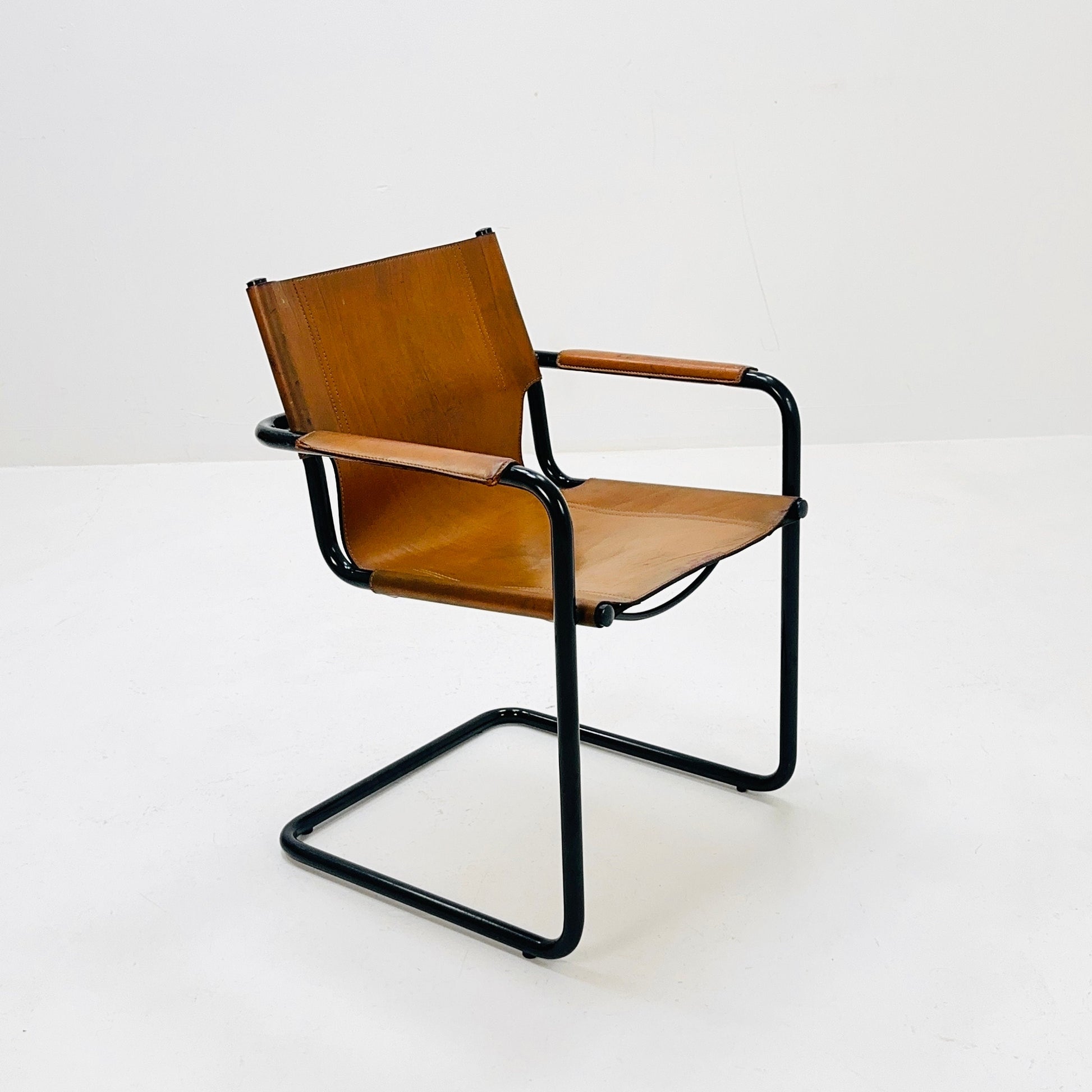 Mid century Bauhaus Visitor leather armchair for Mattei Grassi 1970s Italy