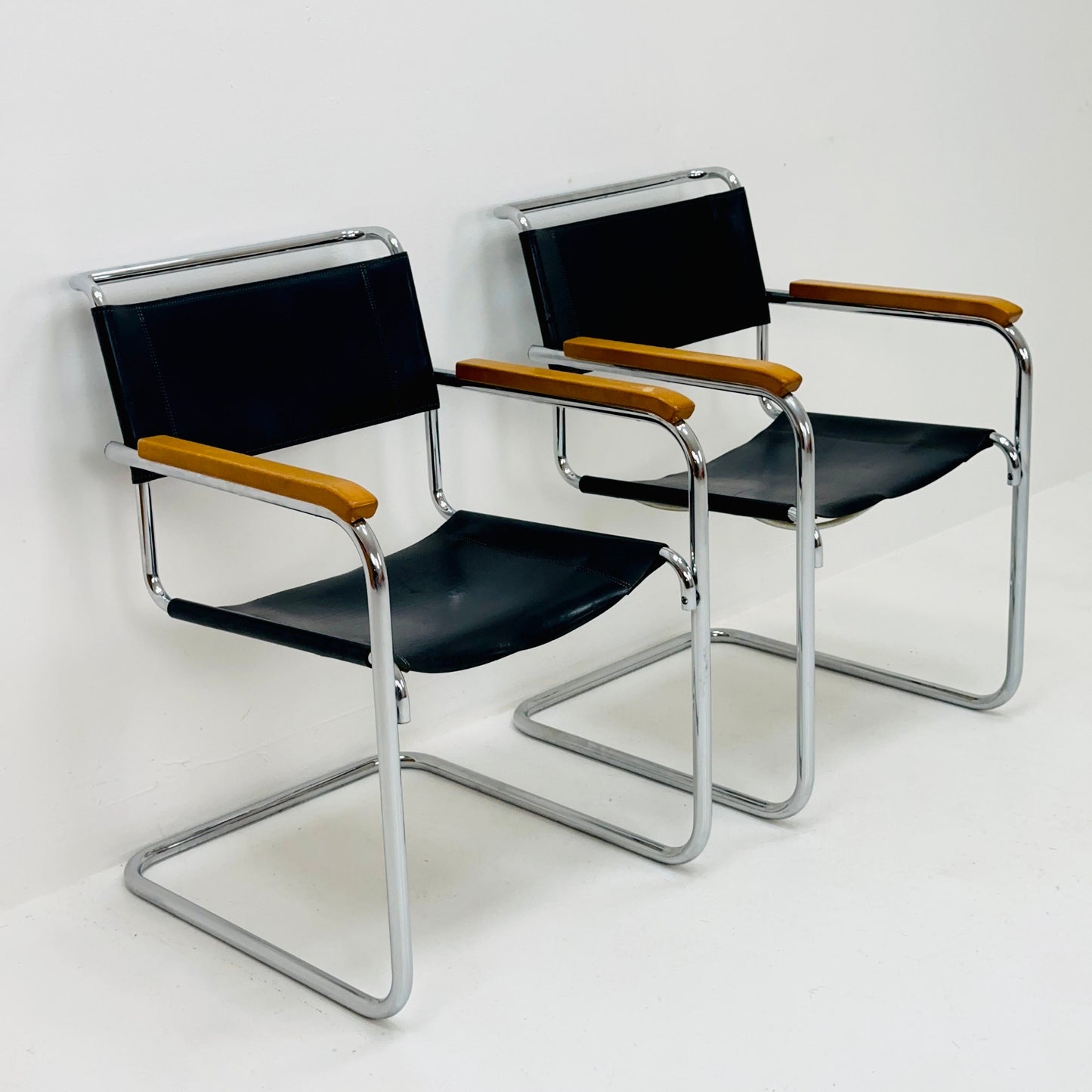 set of 2 Bauhaus black leather iconic armchairs by mart Stam for Thonet 1980s