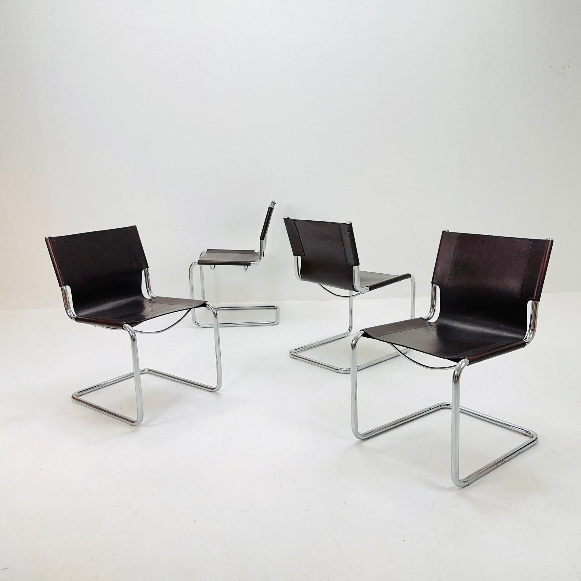 Set of 4 Mid-Century Vintage S33 Chair by Mart Stam & Marcel Breuer for Matteo grassi 1980s Italy