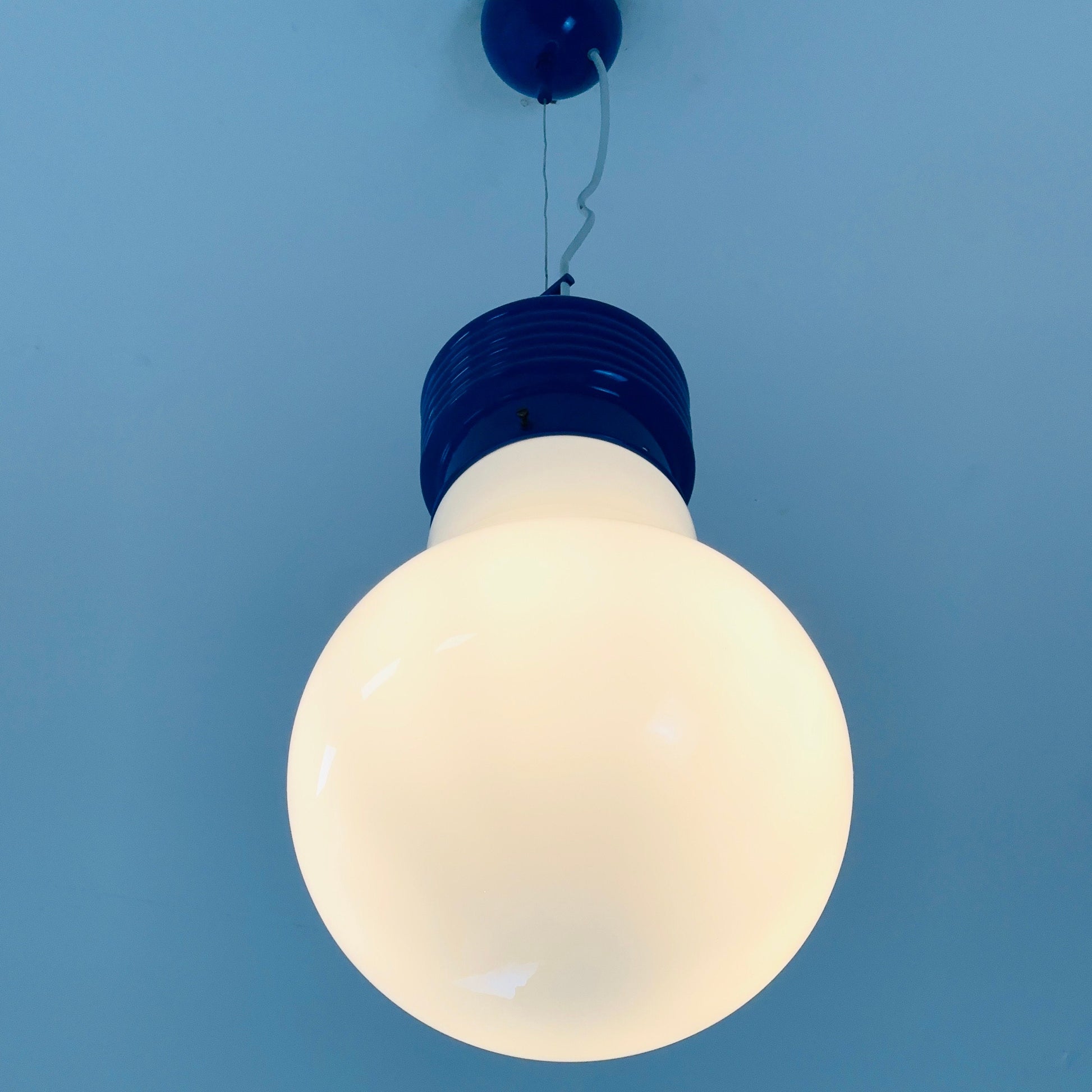 Space age Italian bulb lamp by Ingo Maurer 1970s