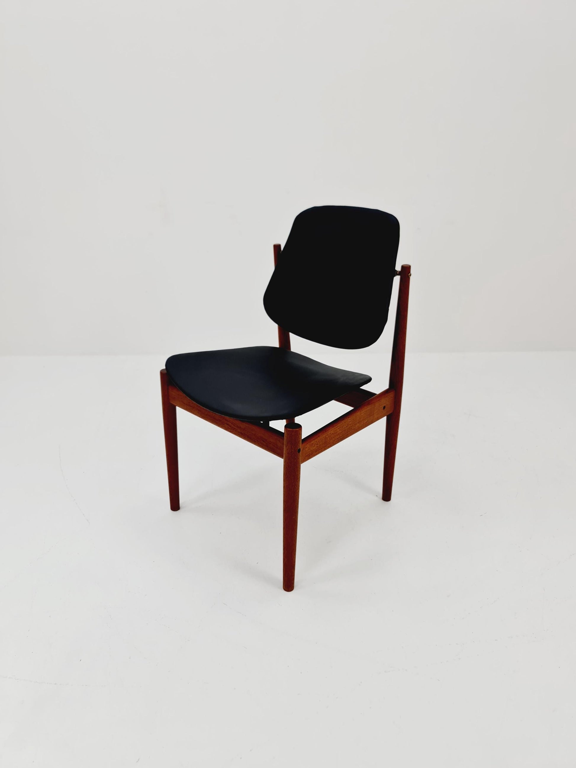 Danish teak and leather chair by Arne Vodder for France & Daverkosen, 1960s