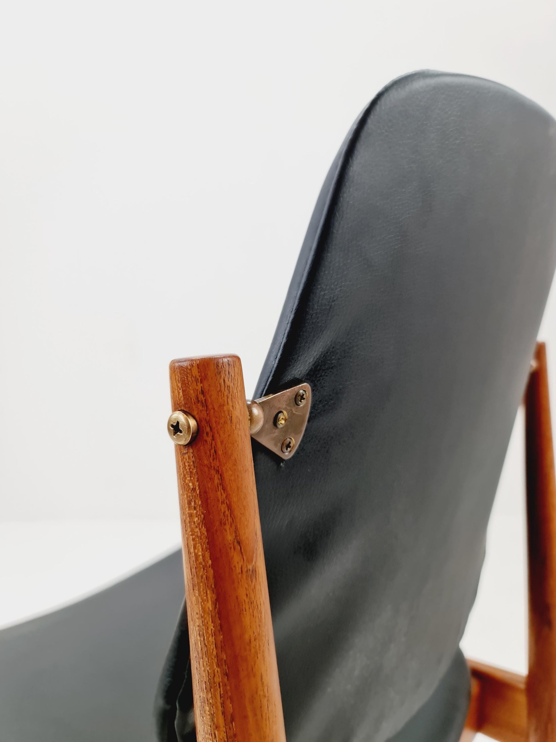 Danish teak and leather chair by Arne Vodder for France & Daverkosen, 1960s
