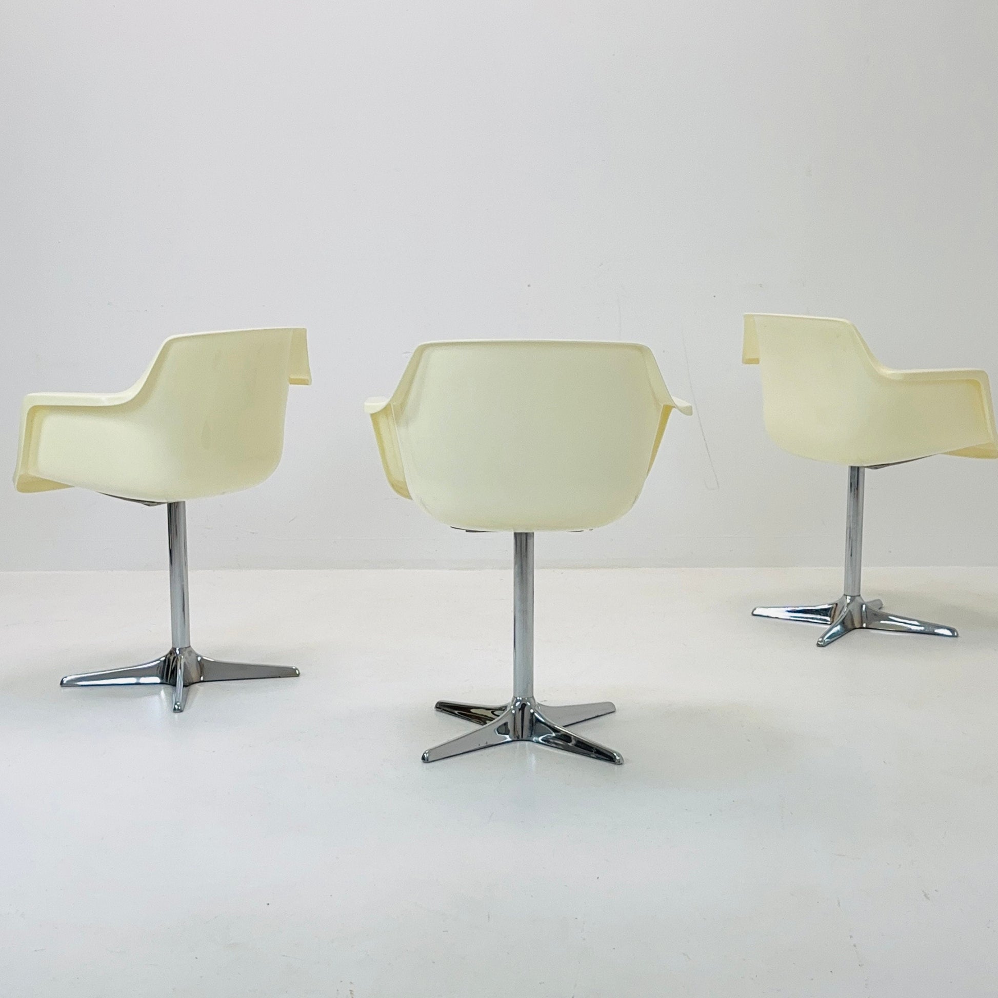 Set of 3 Space age armchairs by G. Leowald for Wilkhahn, 1970s