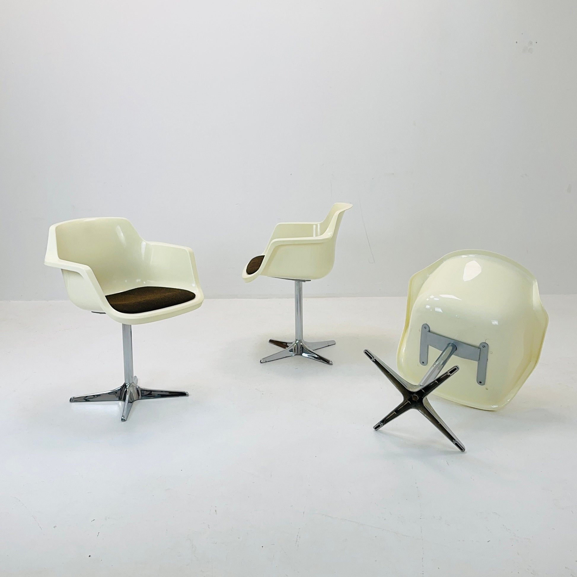 Set of 3 Space age armchairs by G. Leowald for Wilkhahn, 1970s