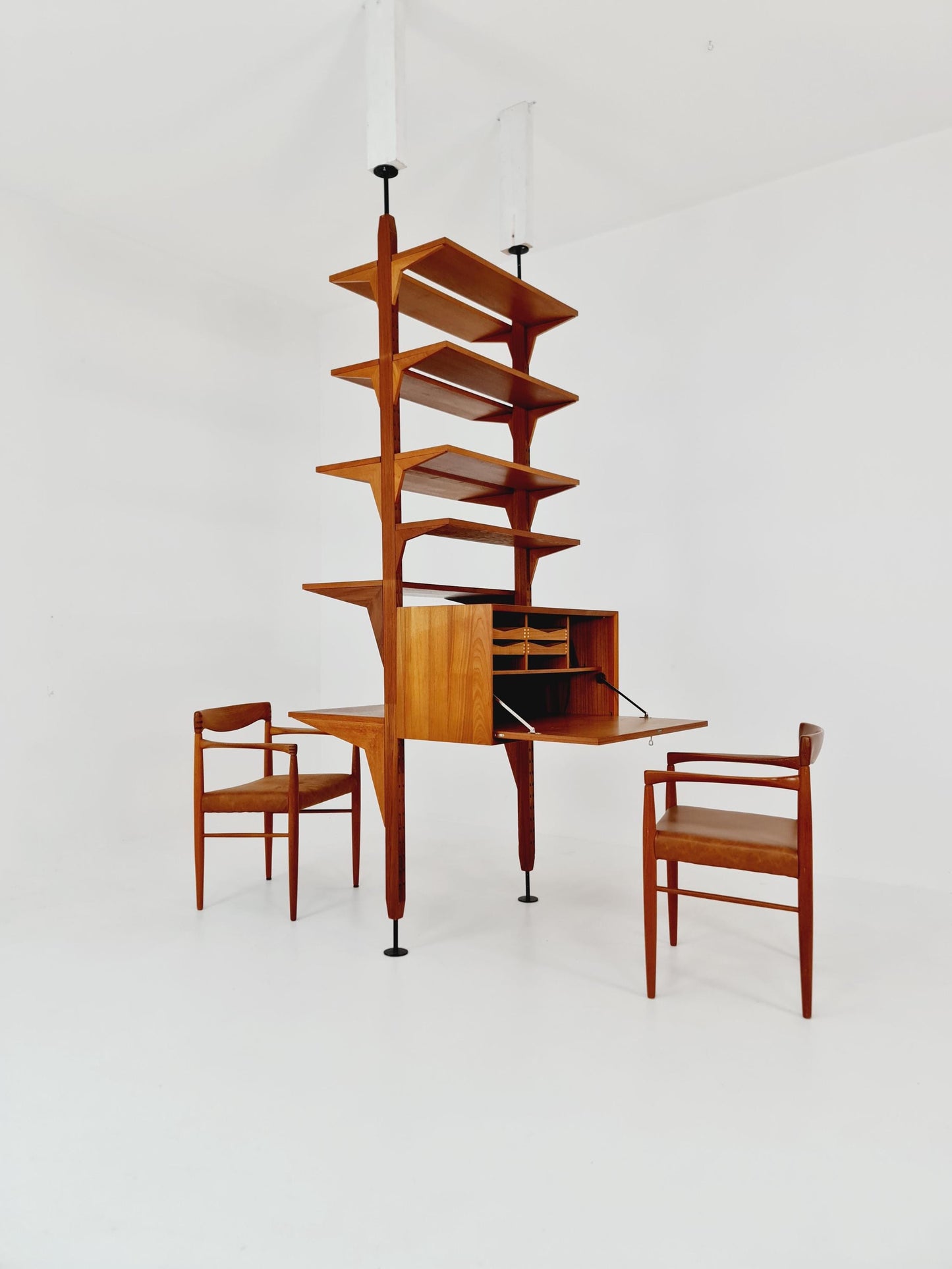 Two sides Midcentury Danish teak free standing room divider shelving Unit, by Poul Cadovius, 1960s