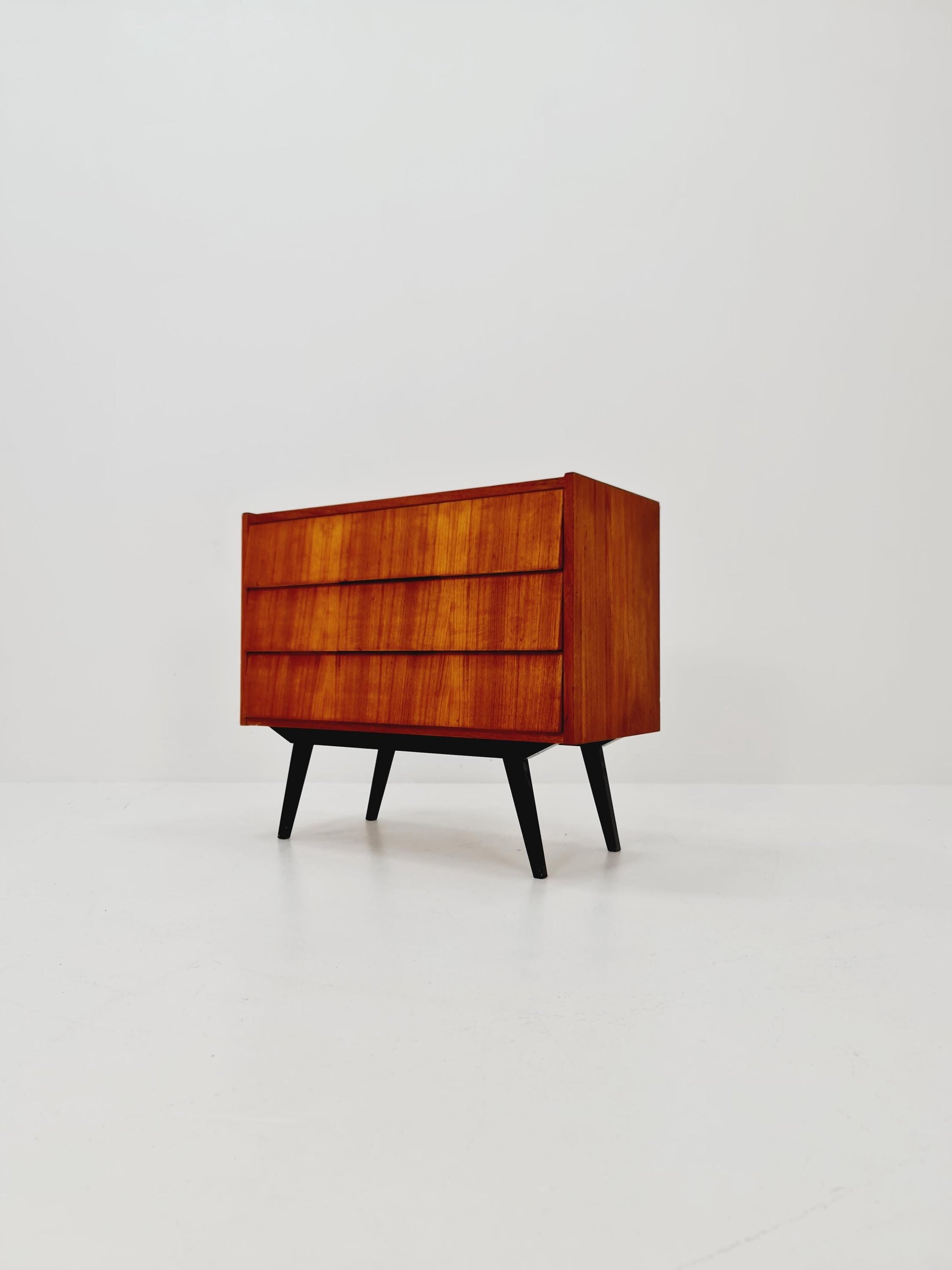 Midcentury danish design chest of drawers / drawer dresser /3 drawers cabinet, 1960s