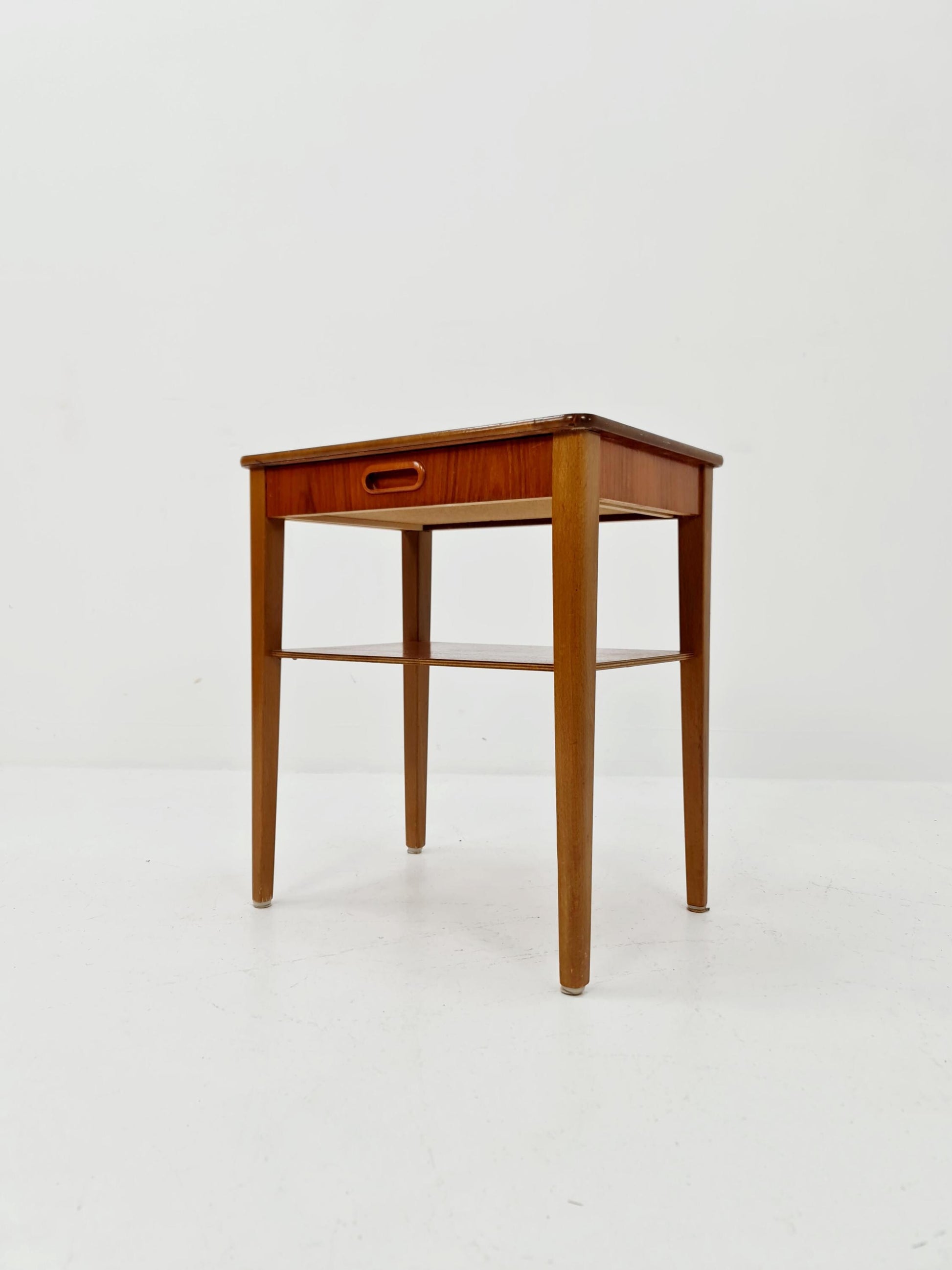 Mid century Scandinavian teak side table / bedside table, 1960s