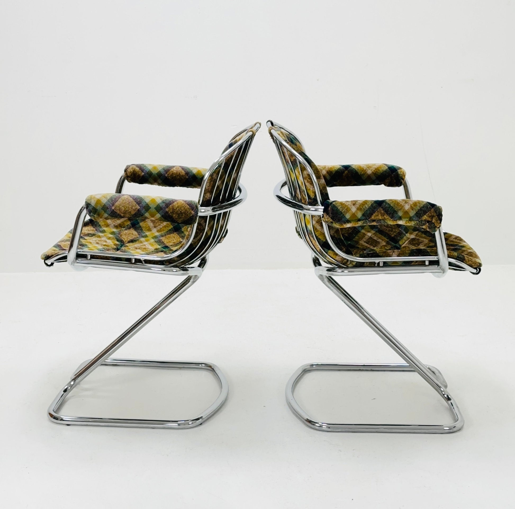 1 of 3 Gastone Rinaldi Space Age Chrome & Velvet Dining Room Chairs, 1970s