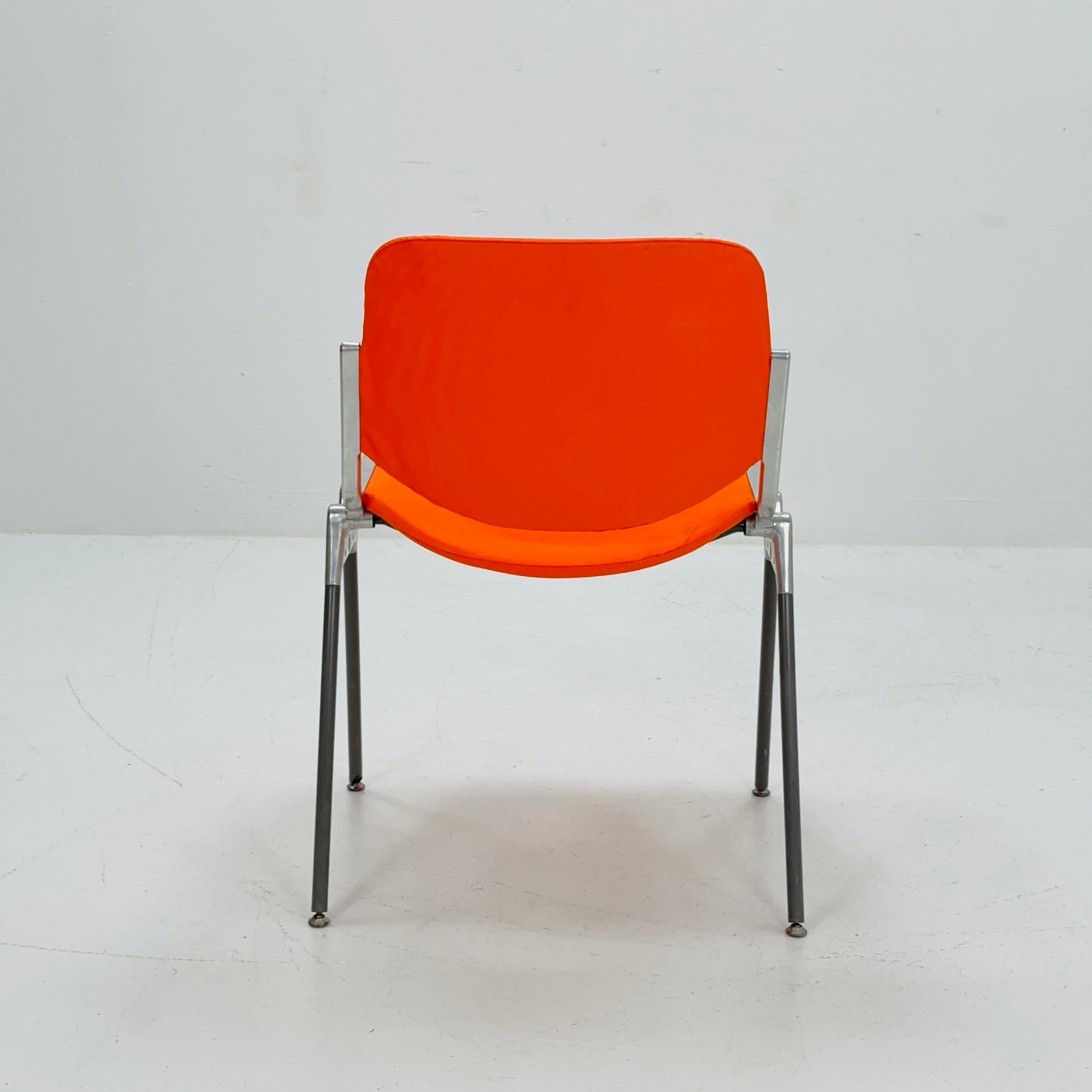 1/6 Mid century Stacking Orange fabric chair by Giancarlo Piretti for Anomima Castelli ,Italy 1960s