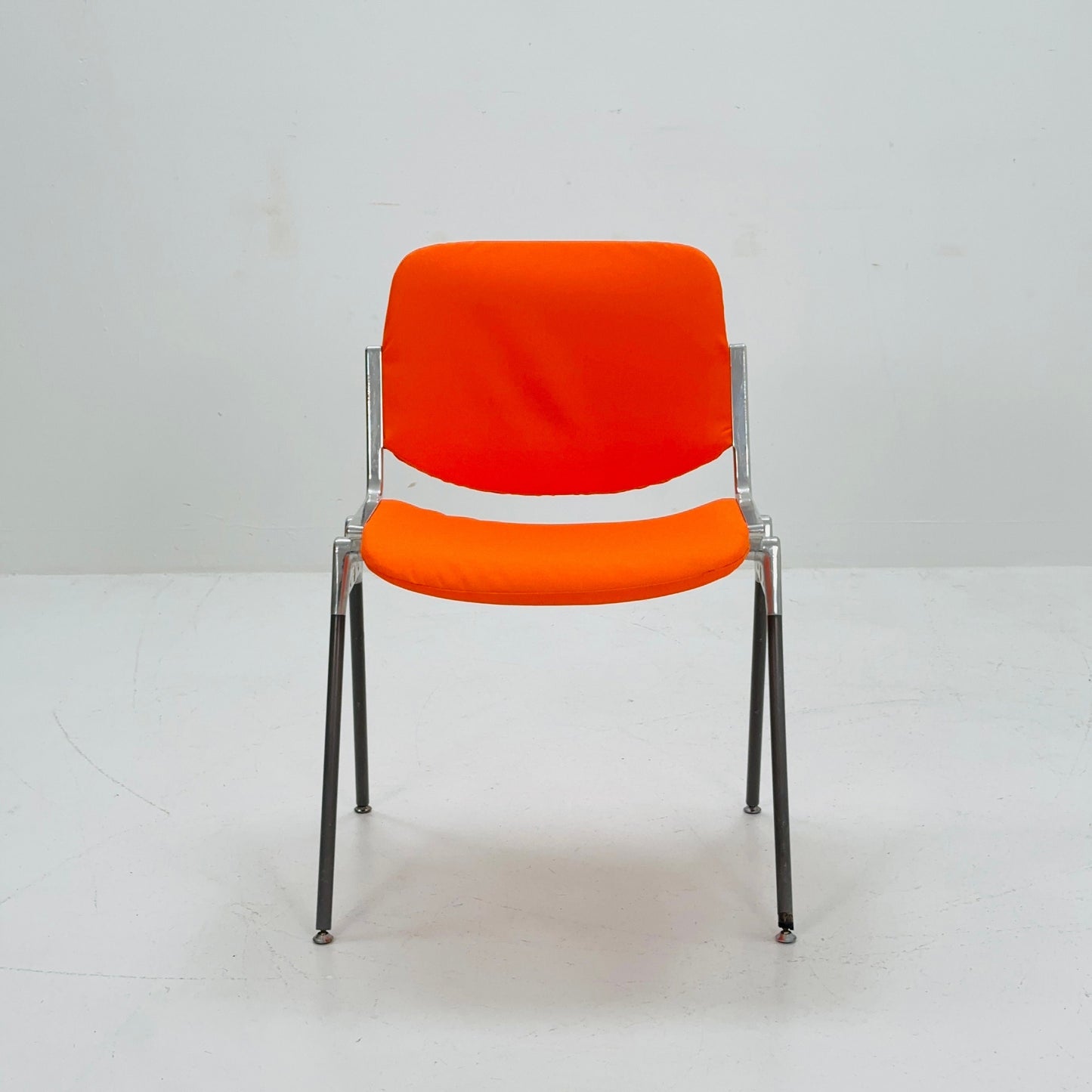 1/6 Mid century Stacking Orange fabric chair by Giancarlo Piretti for Anomima Castelli ,Italy 1960s