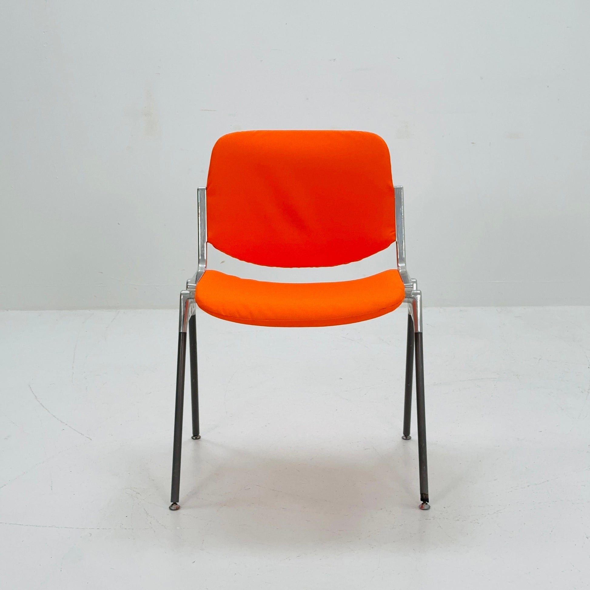 1/6 Mid century Stacking Orange fabric chair by Giancarlo Piretti for Anomima Castelli ,Italy 1960s
