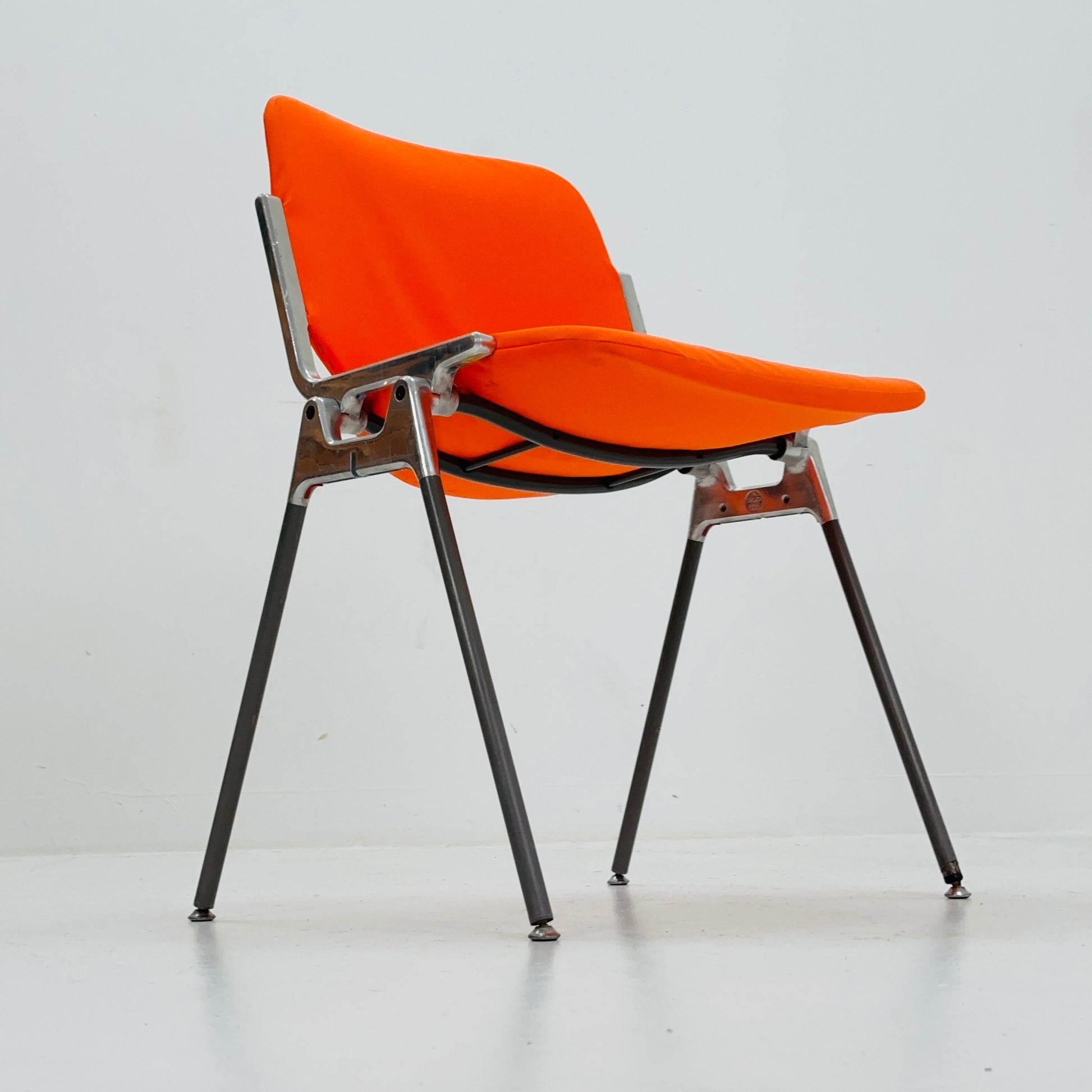 1/6 Mid century Stacking Orange fabric chair by Giancarlo Piretti for Anomima Castelli ,Italy 1960s