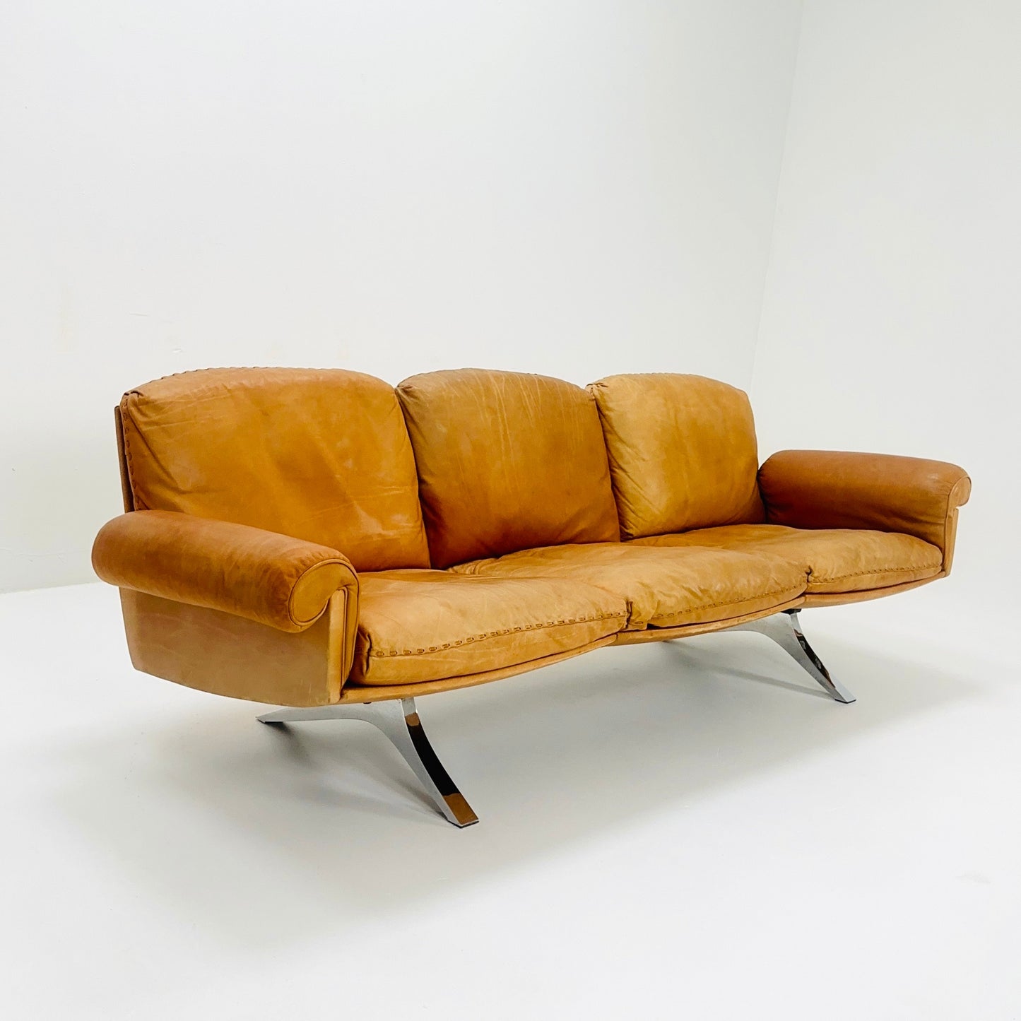 Mid Century De Sede "DS-31" 3-seater sofa in cognac leather, Switzerland 1970s