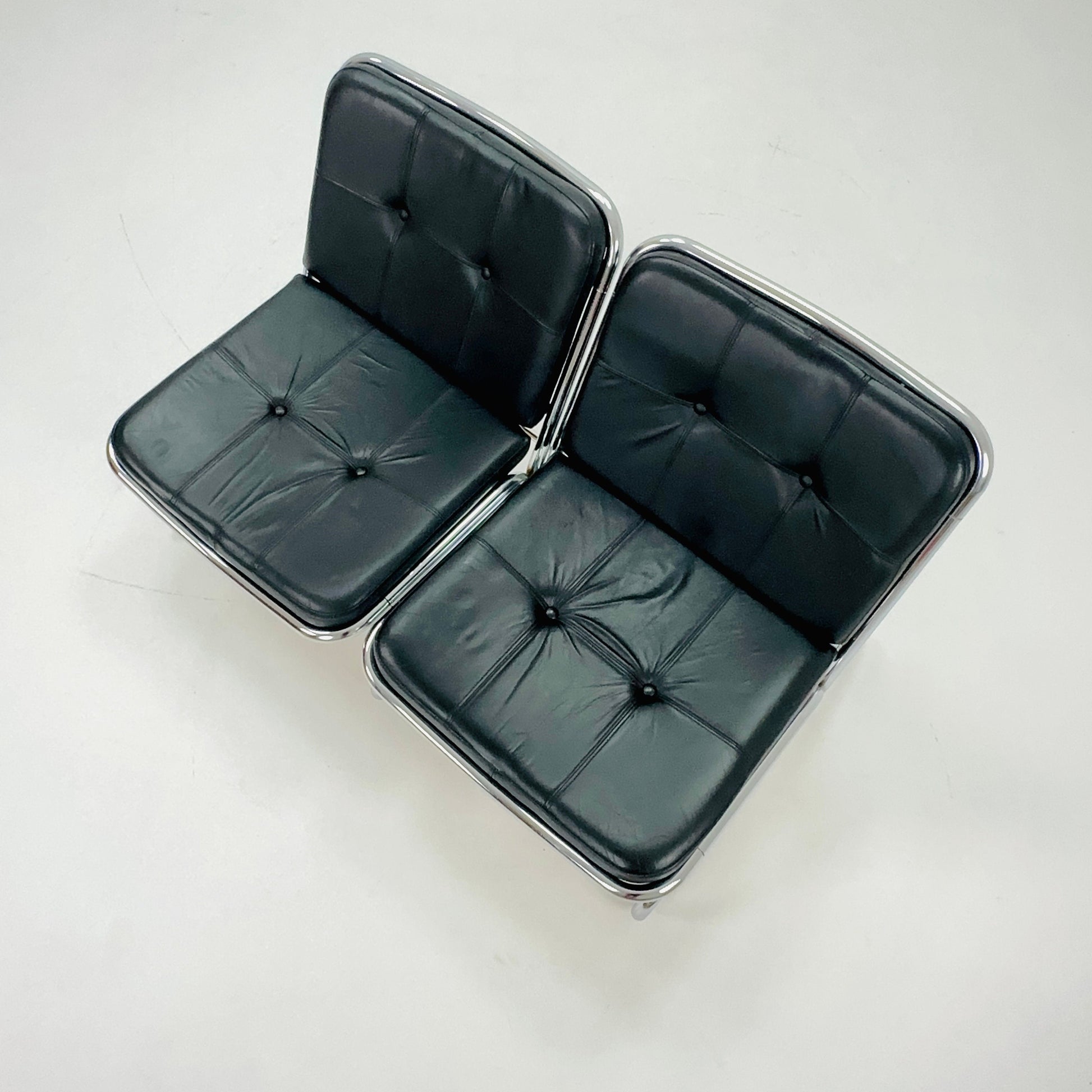 Mid century Bauhaus tubular lounge Chair black leather Italy 1980s