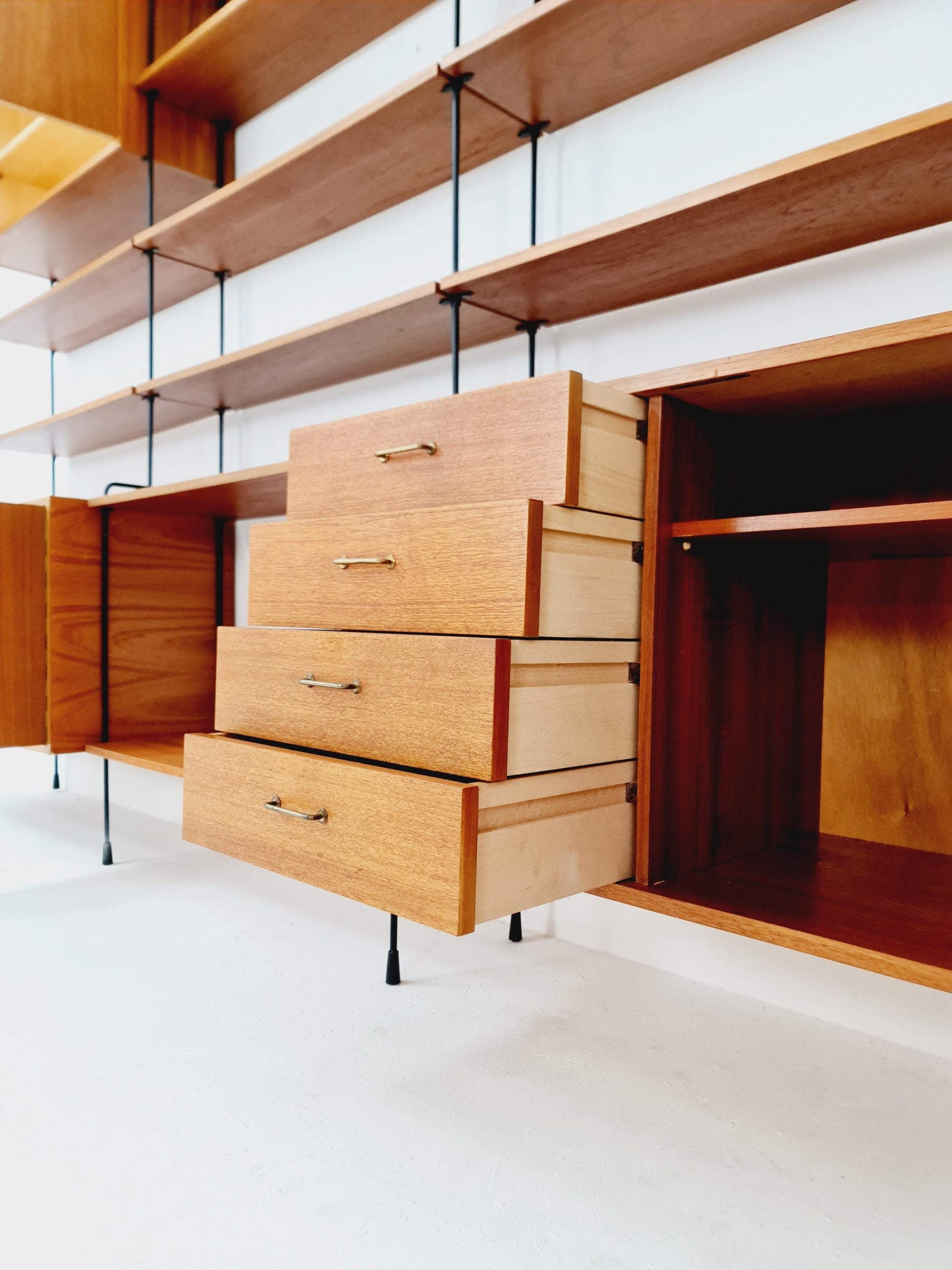 Mid century Teak shelving unit by Hilker for Omnia, Germany 1960s