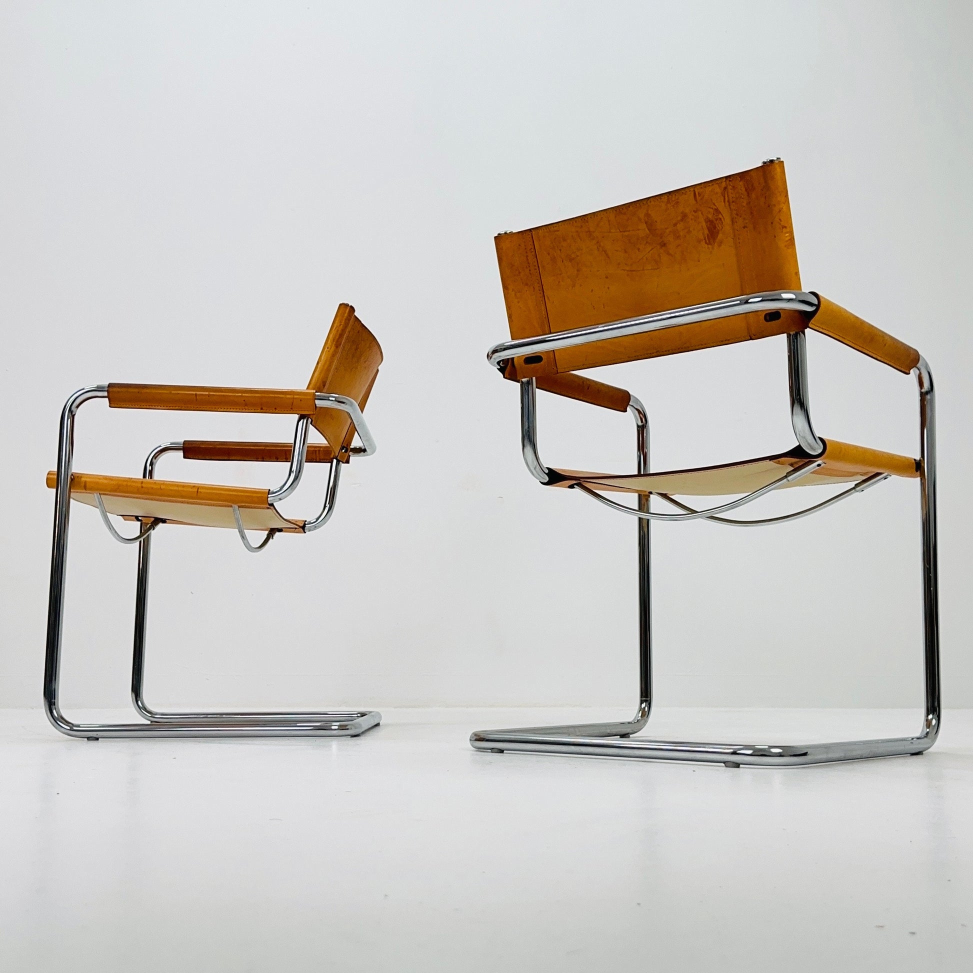 set of 2 Mid century armchairs Matteo Grassi Mg5 leather cantilevered by Mart Stam italy 1980s