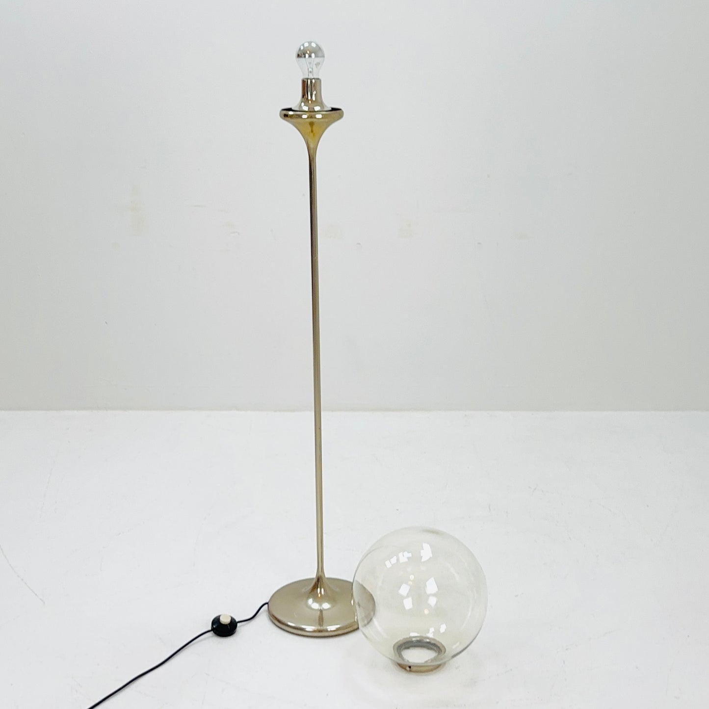 Mid century Floor lamp trumpet base by Doria Leuchten, Germany 1970s