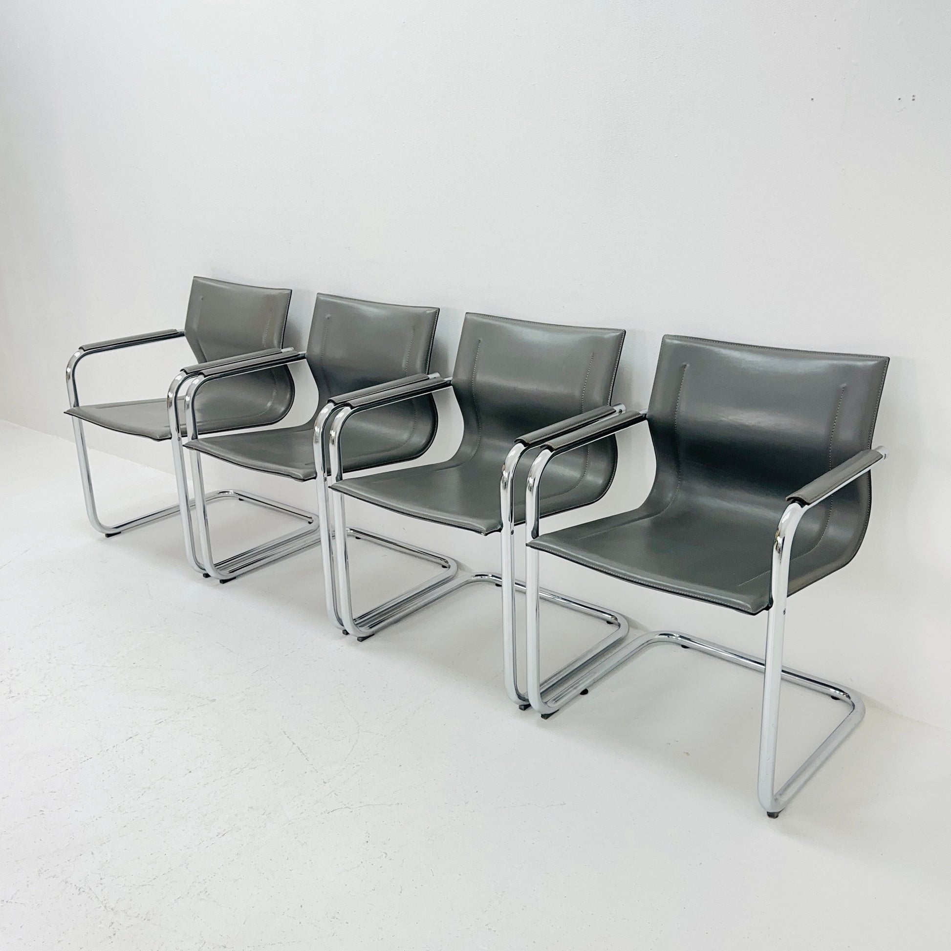 Set of 4 Italian Cantilever MG15 leather Armchairs by Matteo Grassi, 1970s
