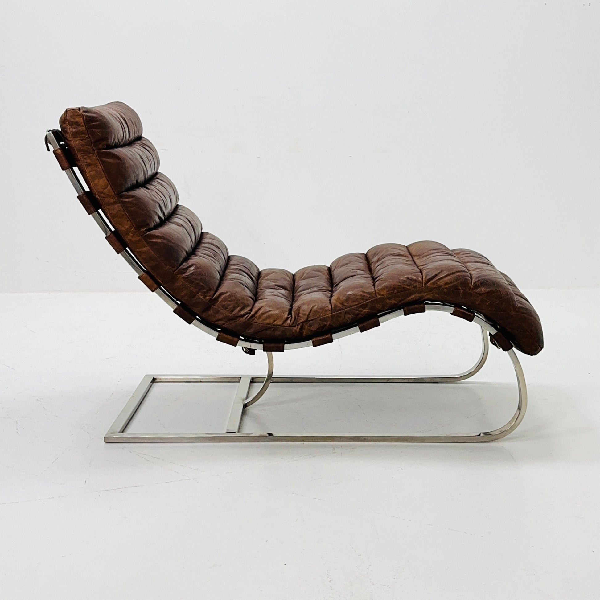 Mid Century Lounge chair leather and chrome, Ludwig Mies van der Rohe Italy '