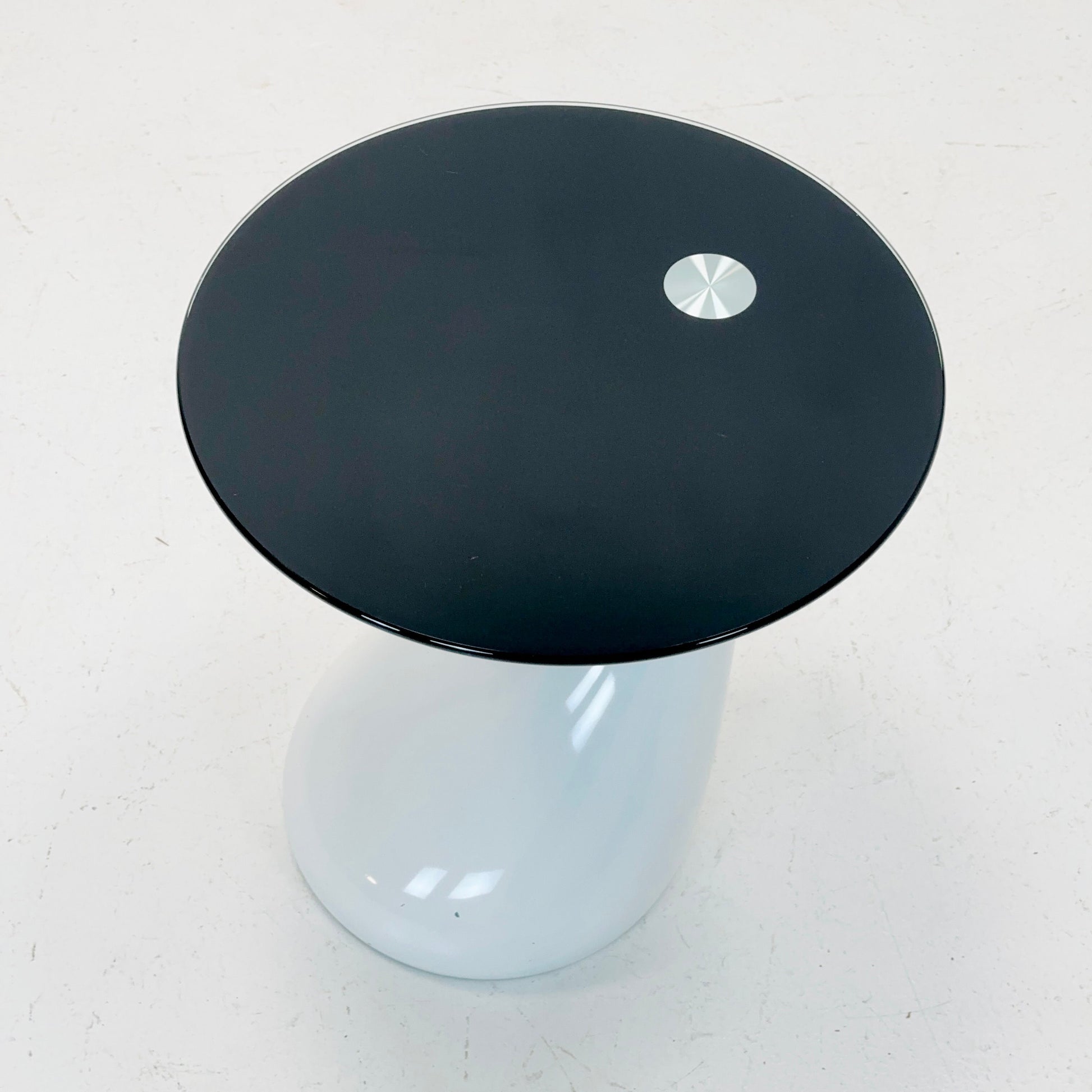 Mid-Century Style Side Table - Pop Art Bedside Table, white and black Glass Germany