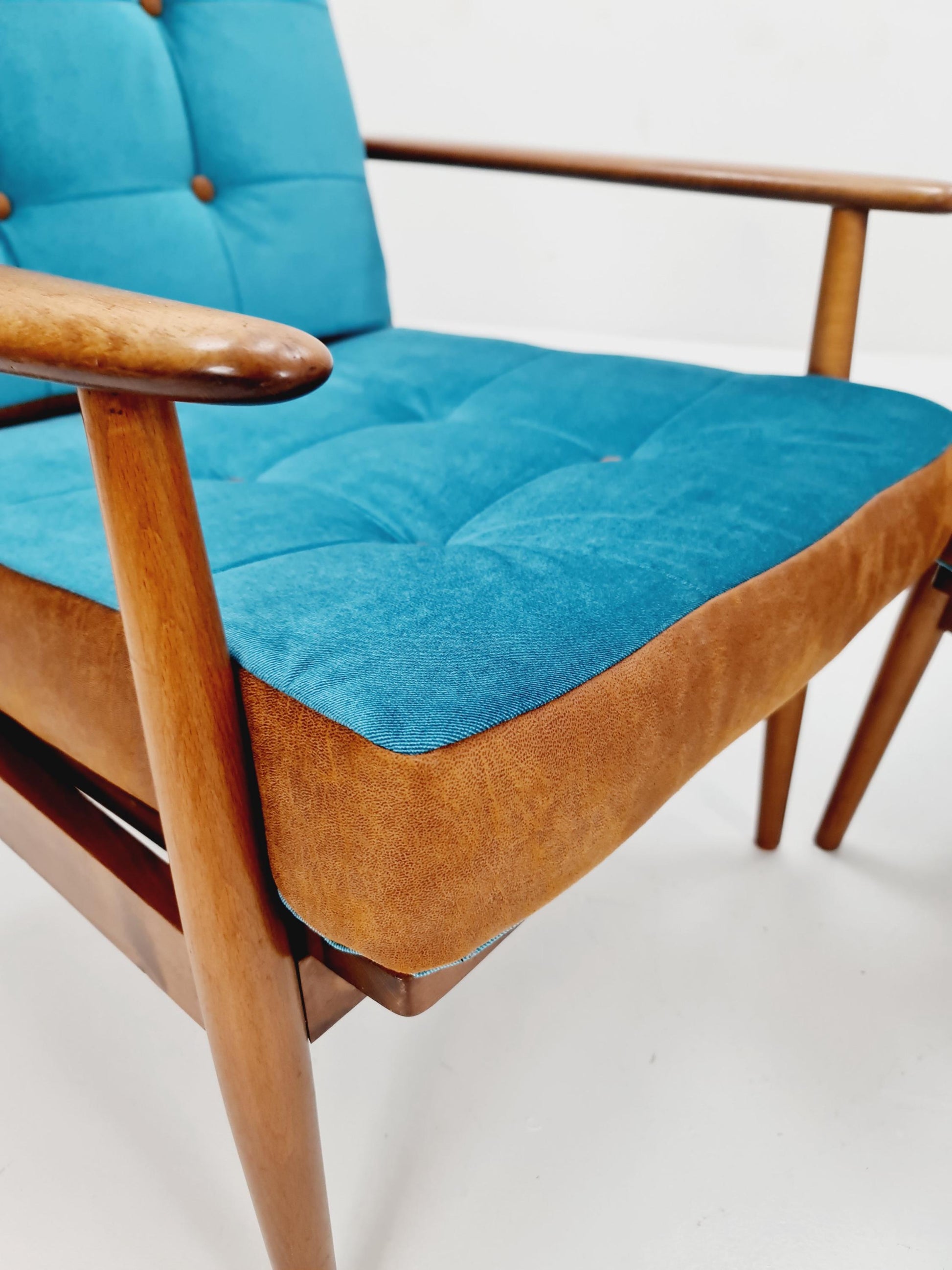 Mid-century pair of German lounge armchair, 1960s