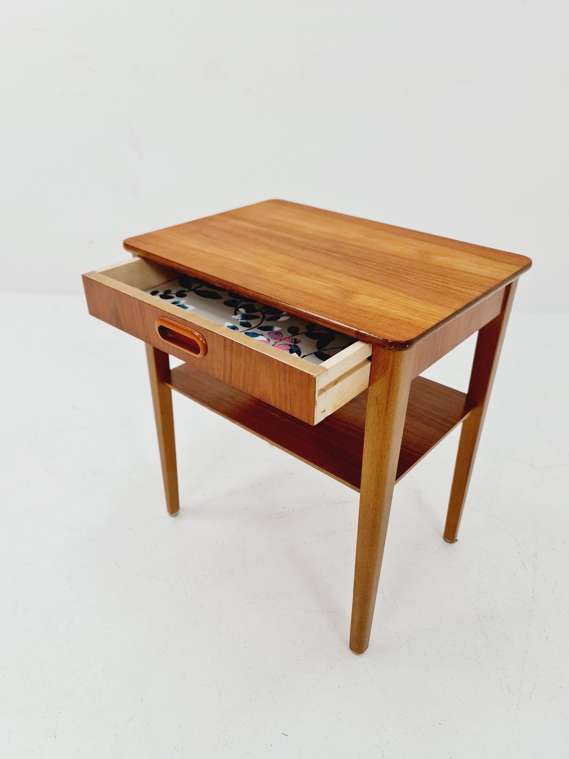 Mid century Scandinavian teak side table / bedside table, 1960s
