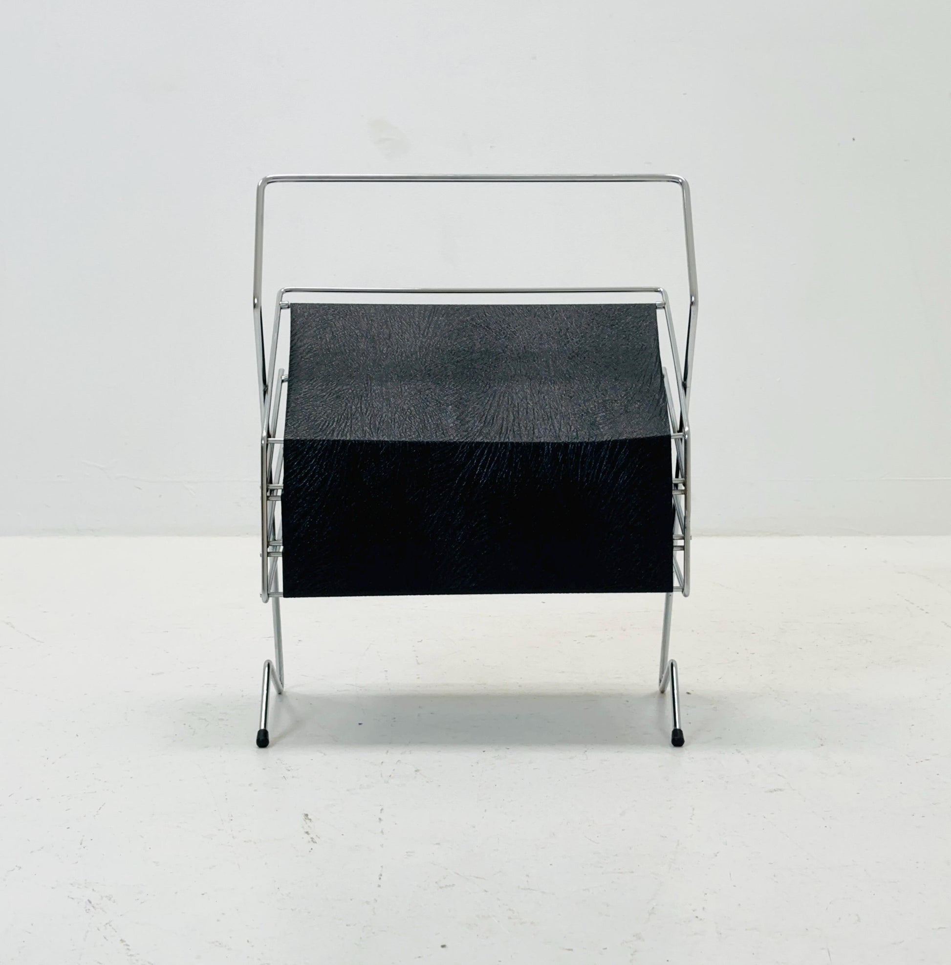 Mid-Century bauhaus Minimalist stand Magazine Rack, 1960s