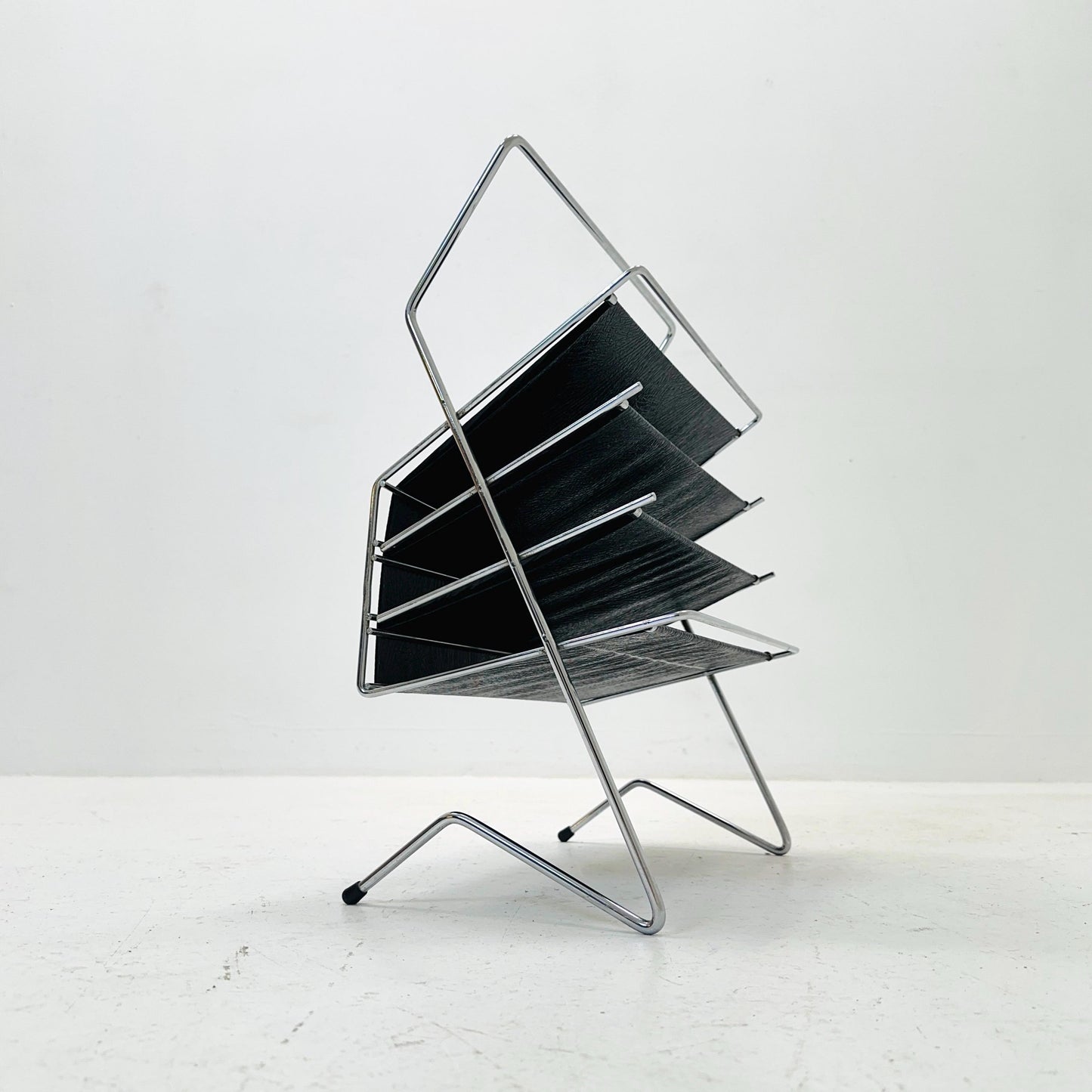 Mid-Century bauhaus Minimalist stand Magazine Rack, 1960s