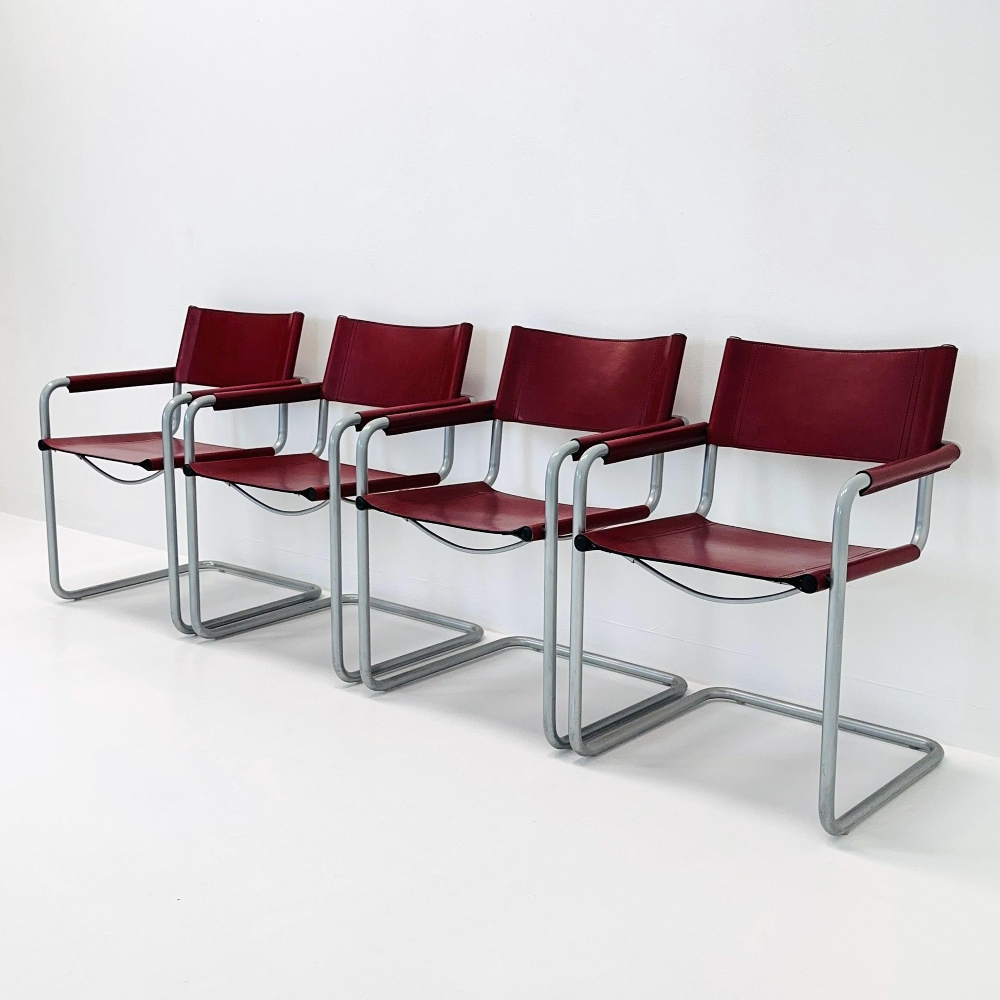set of 4 mid century Mg5 leather cantilevered chairs for Mart Stam by Matteo Grassi italy 1980s