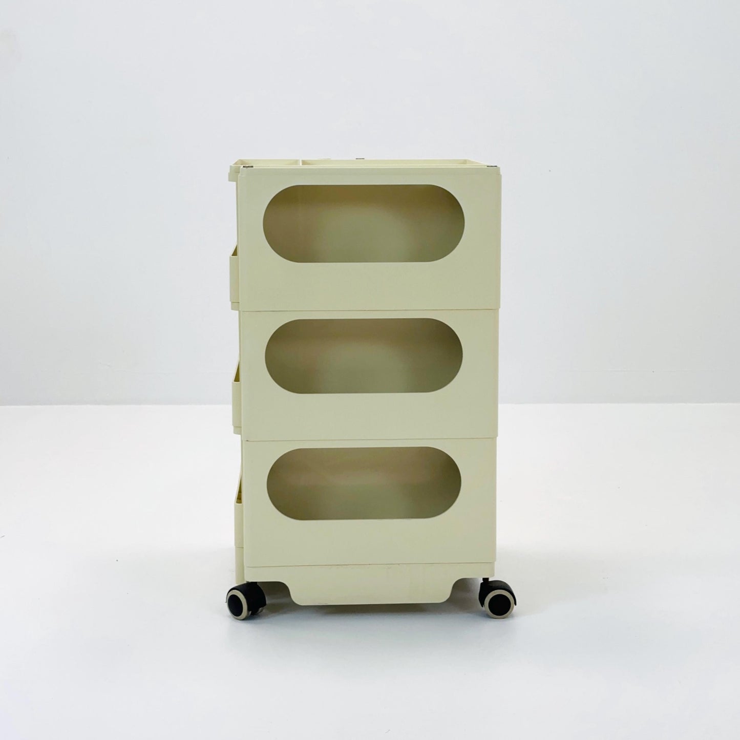 Space Age Boby storage trolley by Joe Colombo for Bieffeplast Italy 1970s