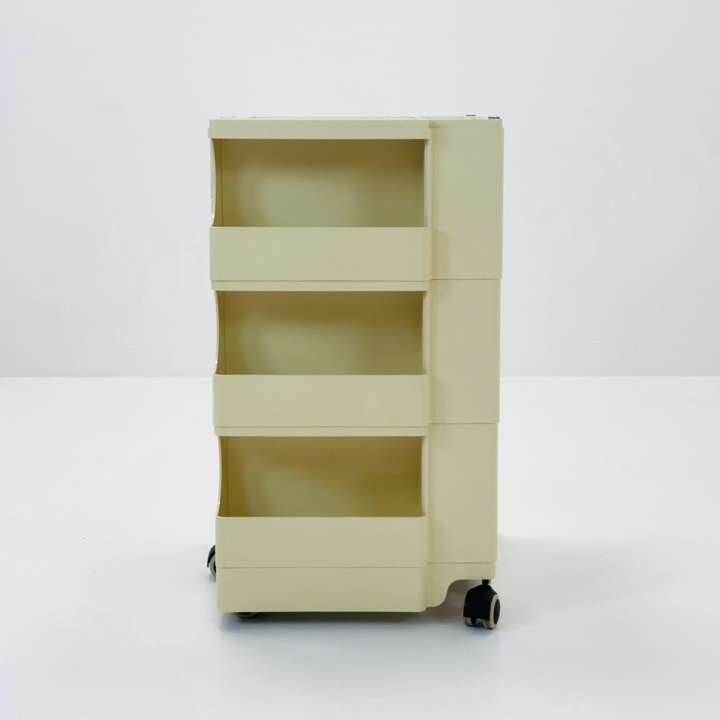 Space Age Boby storage trolley by Joe Colombo for Bieffeplast Italy 1970s