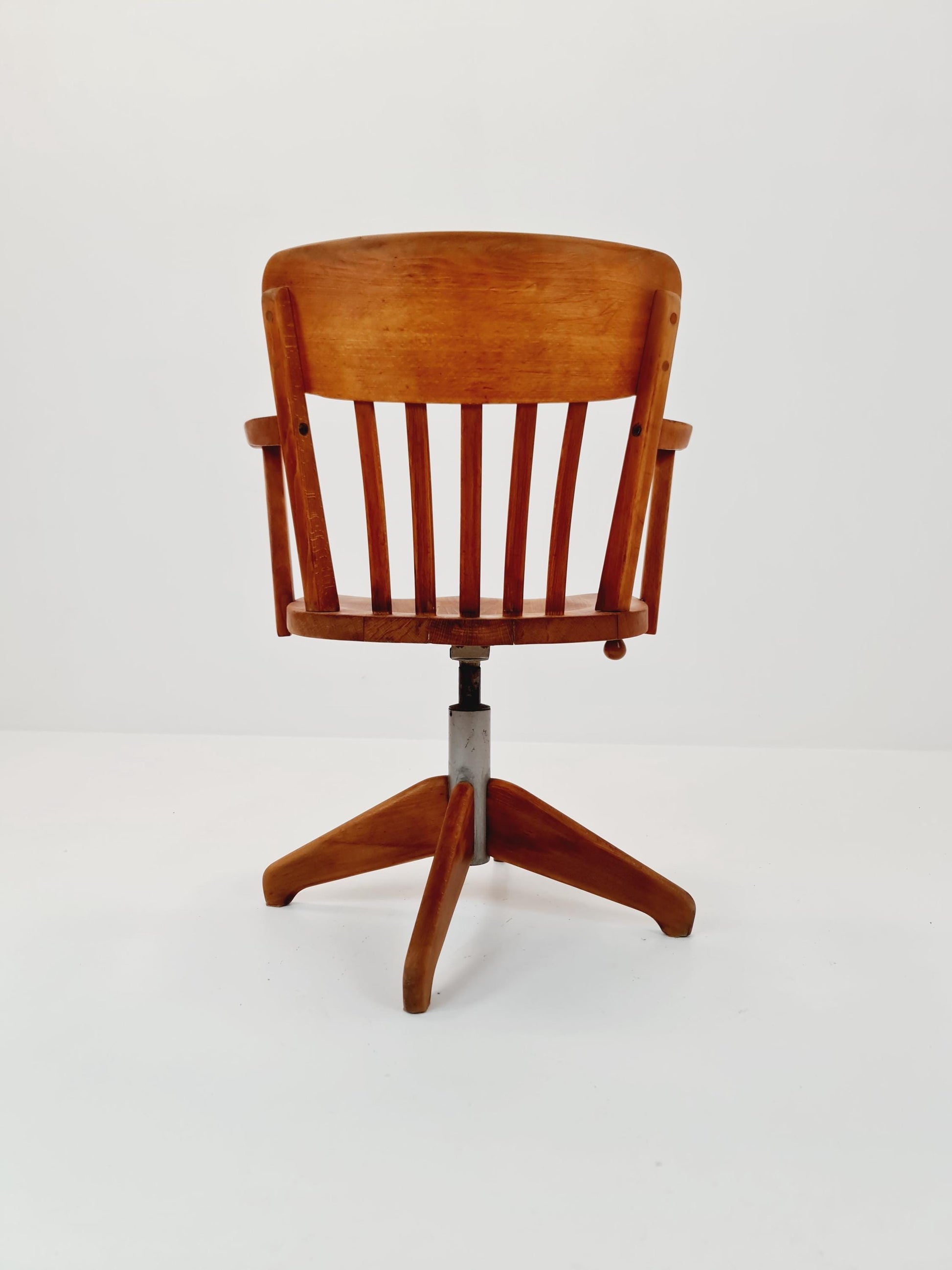 Bauhaus swivel office Armchair in solid wood By stollgiroflex 1930s