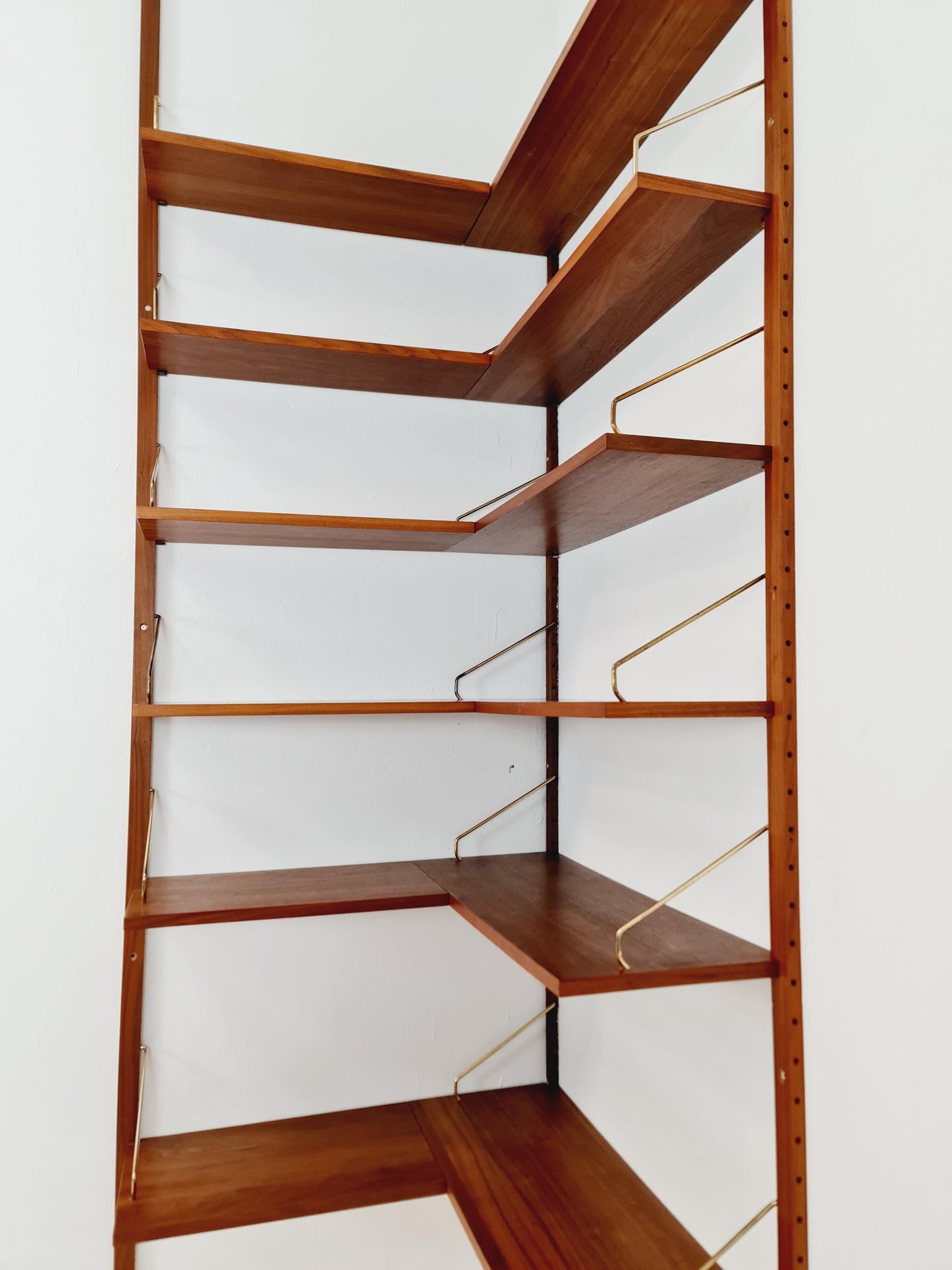 Midcentury Danish walnut Corner Wall-Mounted Shelving Unit, by Royal for Poul Cadovius, 1960s