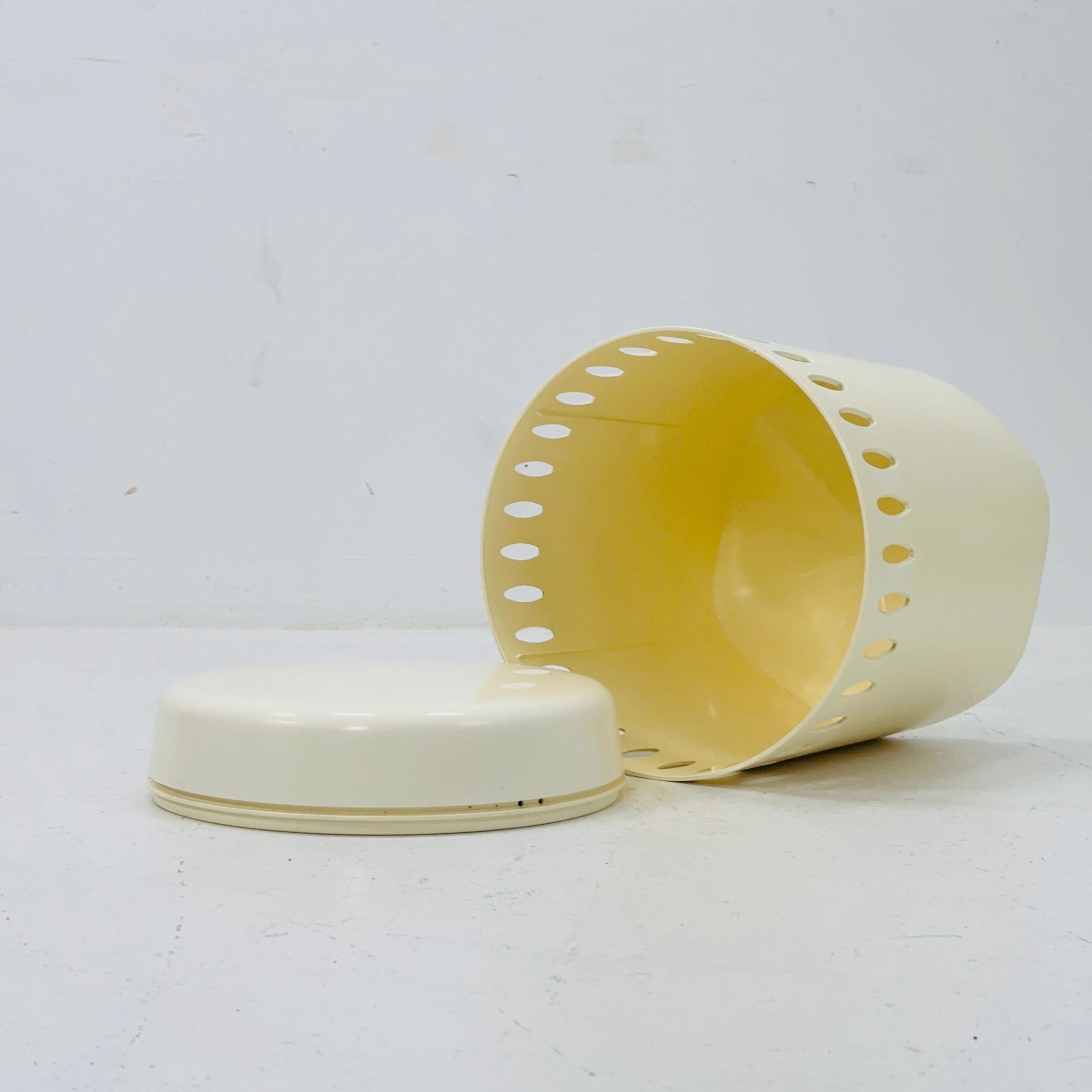 Space age iconic West German laundry basket/ stool by Emsa , 1970s