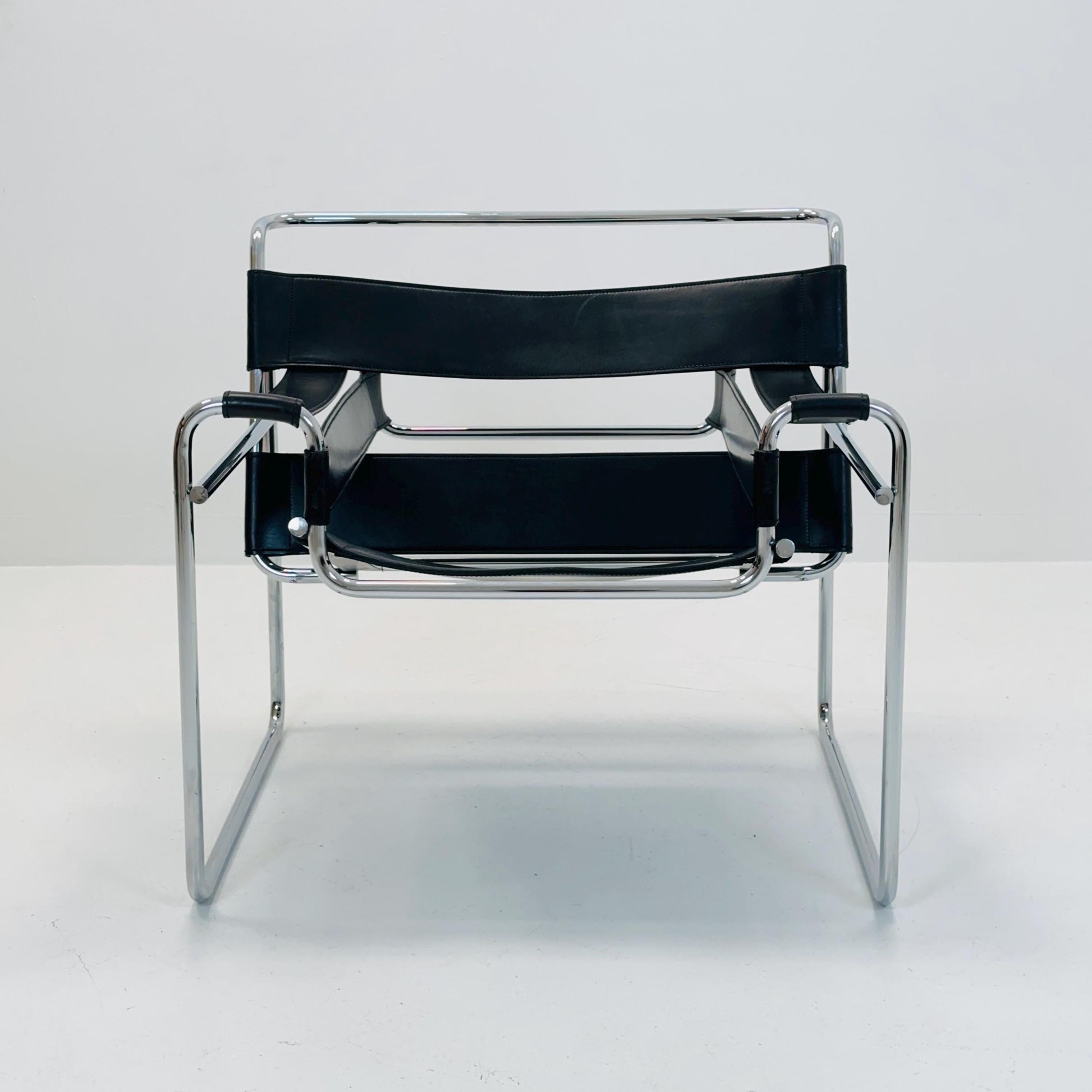 Marcel Breuer Wassily Style leather B3 Chairs 1980s Italy by Fasem